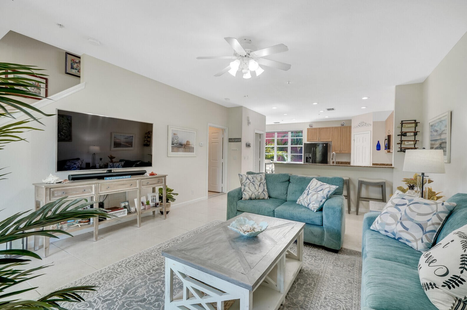 124 Cat Rock Ln, Jupiter FL  33458-2836 exterior