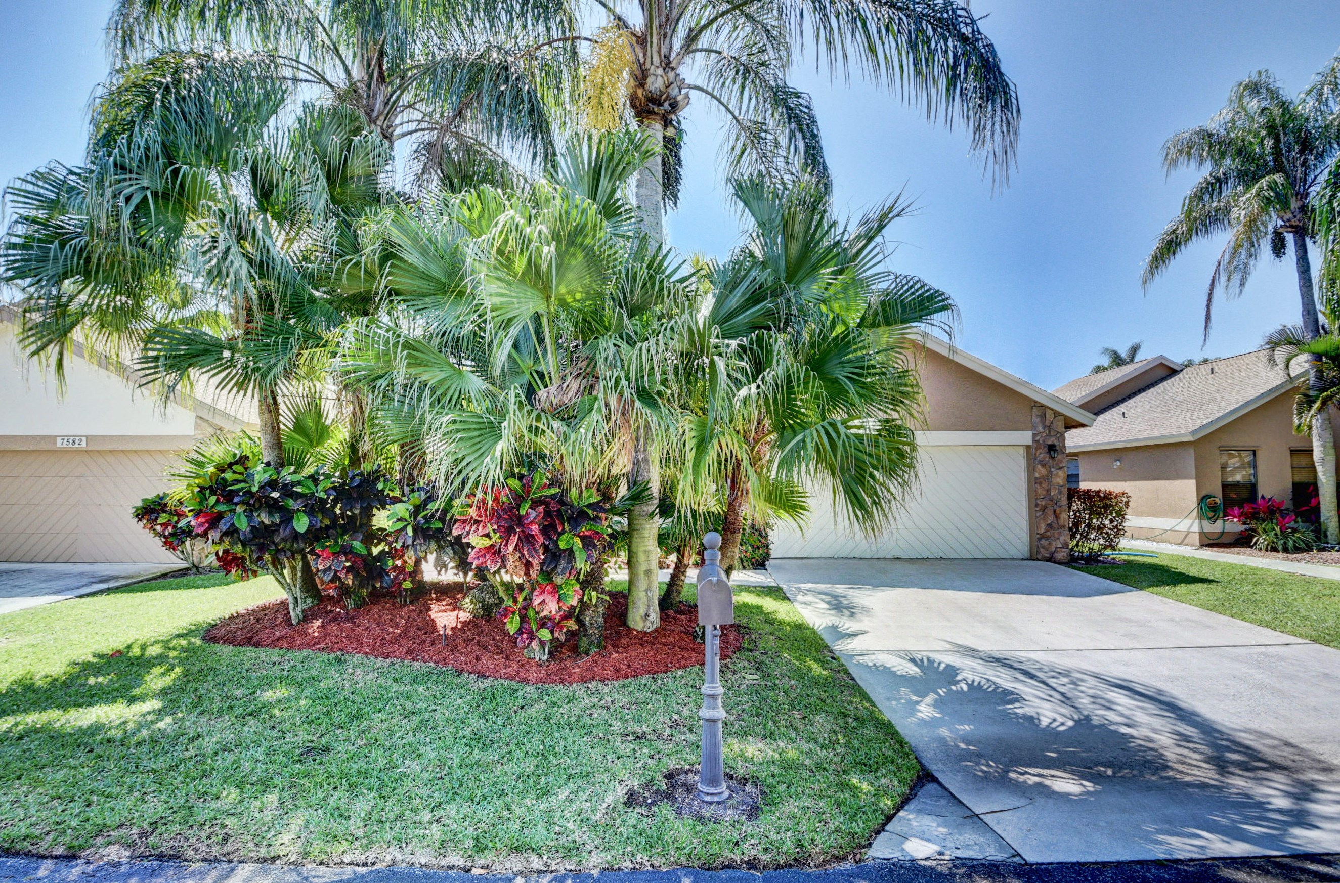 7590 Martinique Blvd, Boca Raton FL  33433-4931 exterior