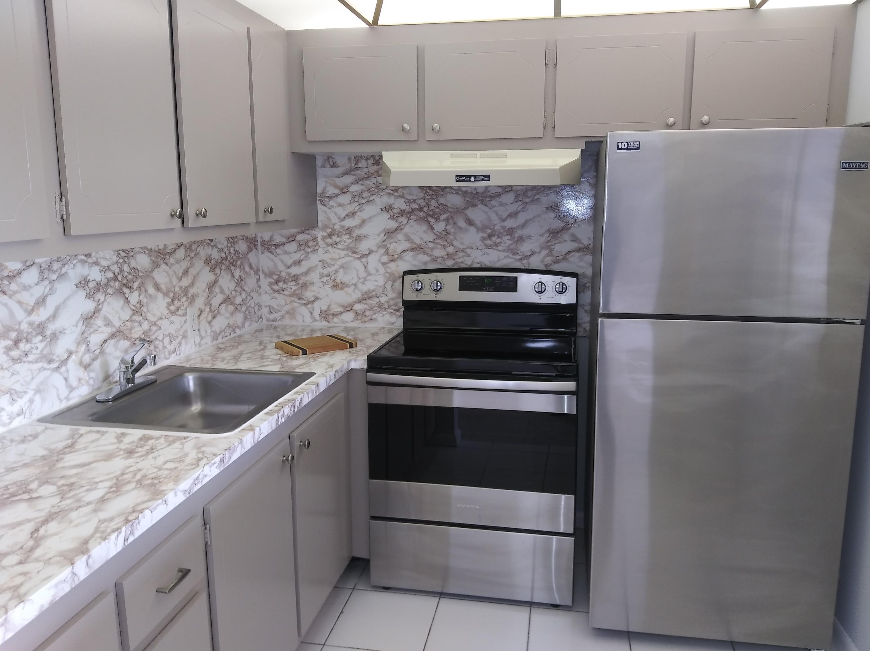 148 Fanshaw D, Boca Raton FL  33434-3039 exterior