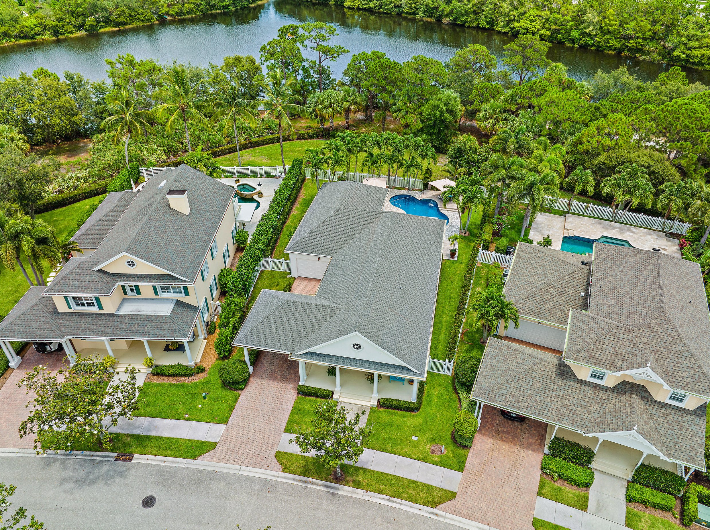 307 Marlberry Cir, Jupiter FL  33458-2851 exterior