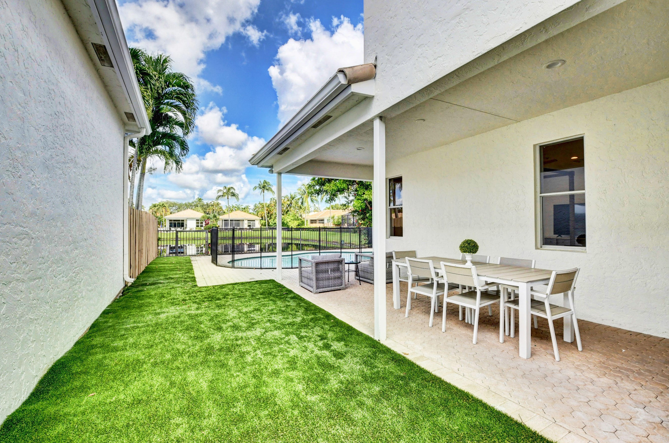 6671 23rd Ter, Boca Raton FL  33496-3634 exterior