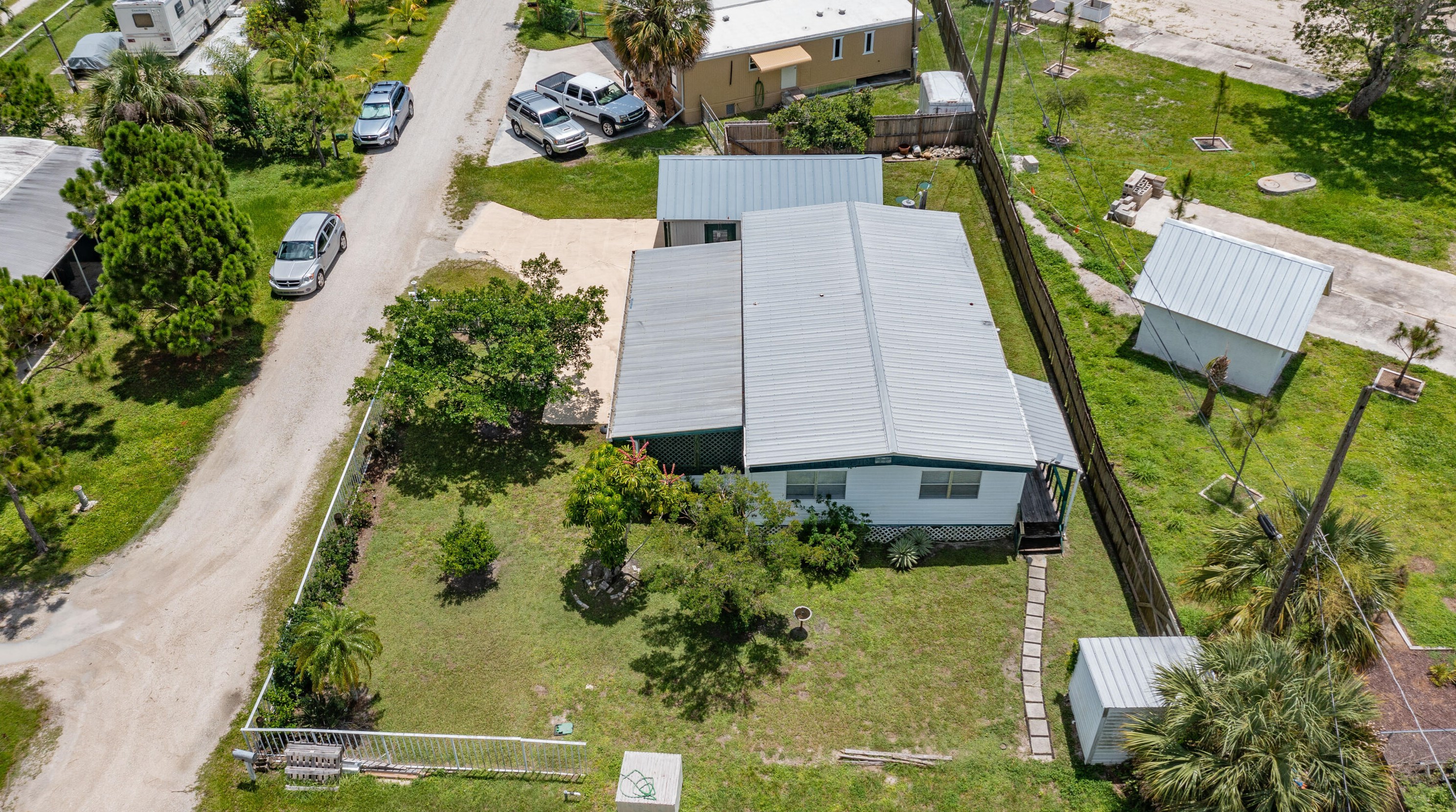 7818 Arrance St, Hobe Sound FL  33455-6304 exterior