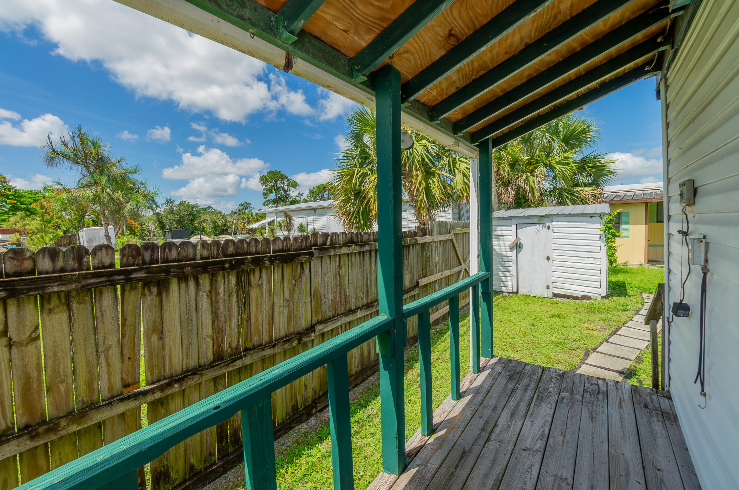 7818 Arrance St, Hobe Sound FL  33455-6304 exterior