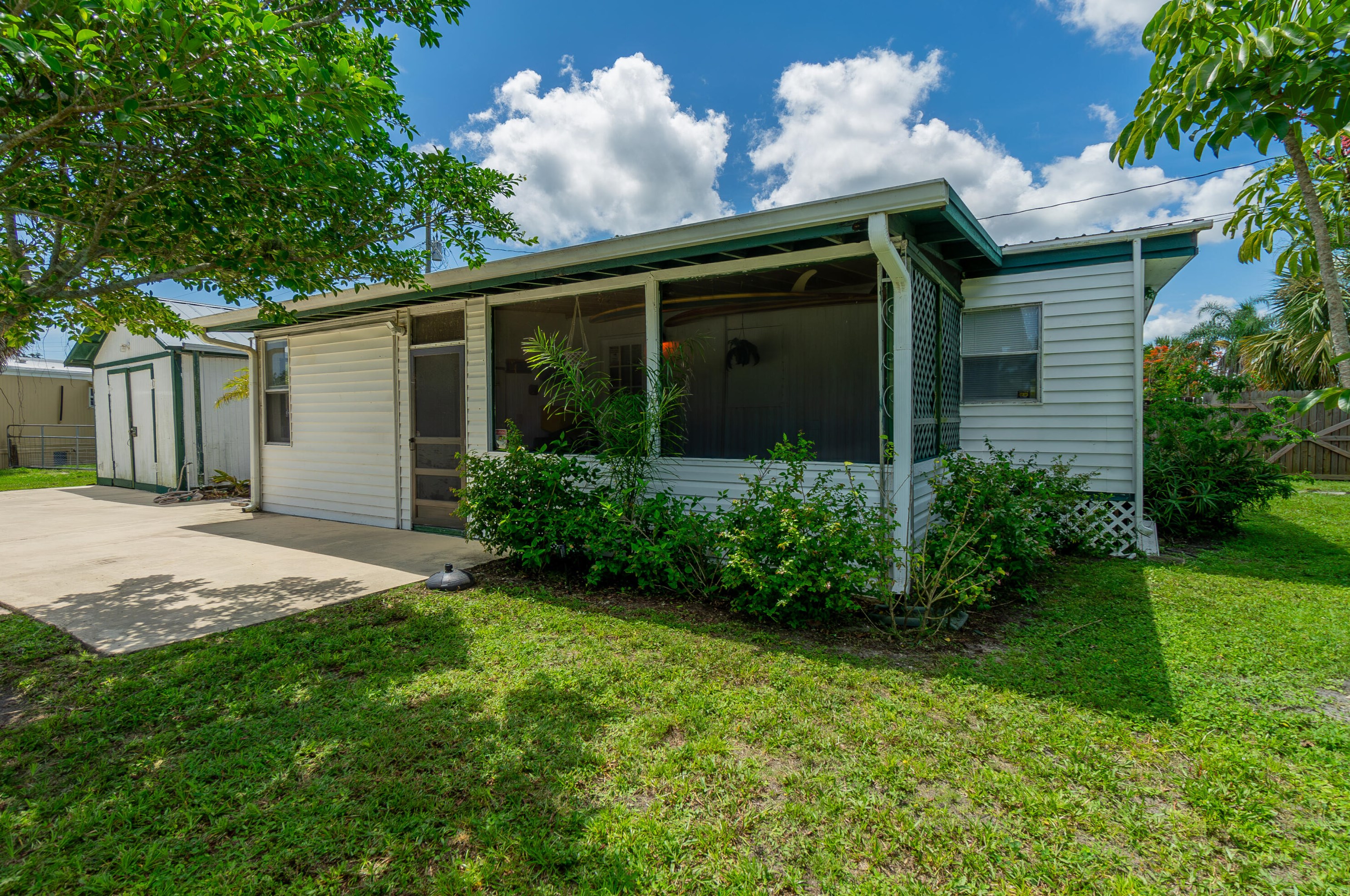 7818 Arrance St, Hobe Sound FL  33455-6304 exterior