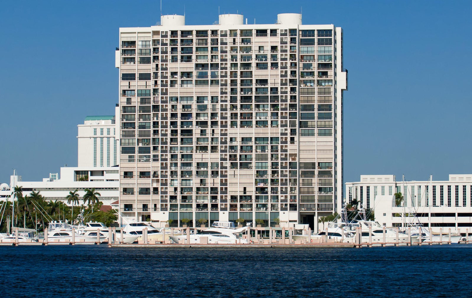 400 N Flagler Dr #903, West Palm Beach, FL 33401