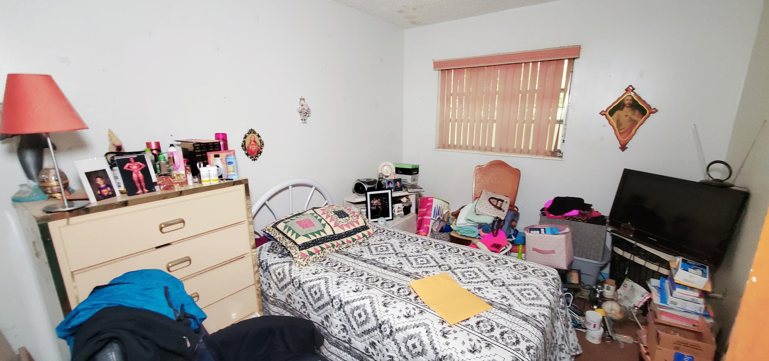 2620 205 St, Miami FL 33056-1227 exterior