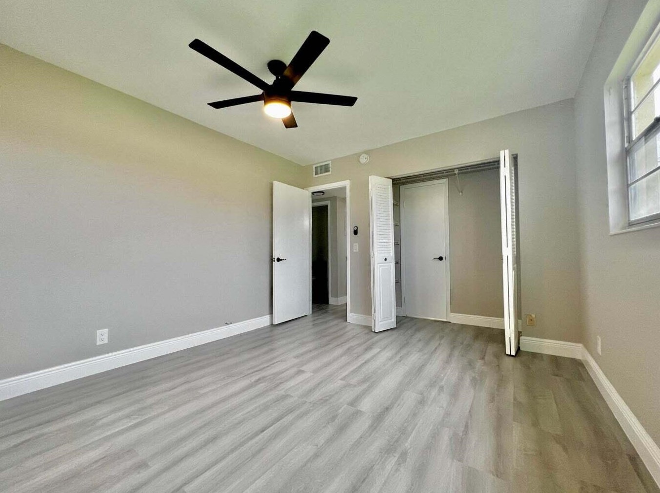 117 Dorset C, Boca Raton FL 33434-6103 exterior