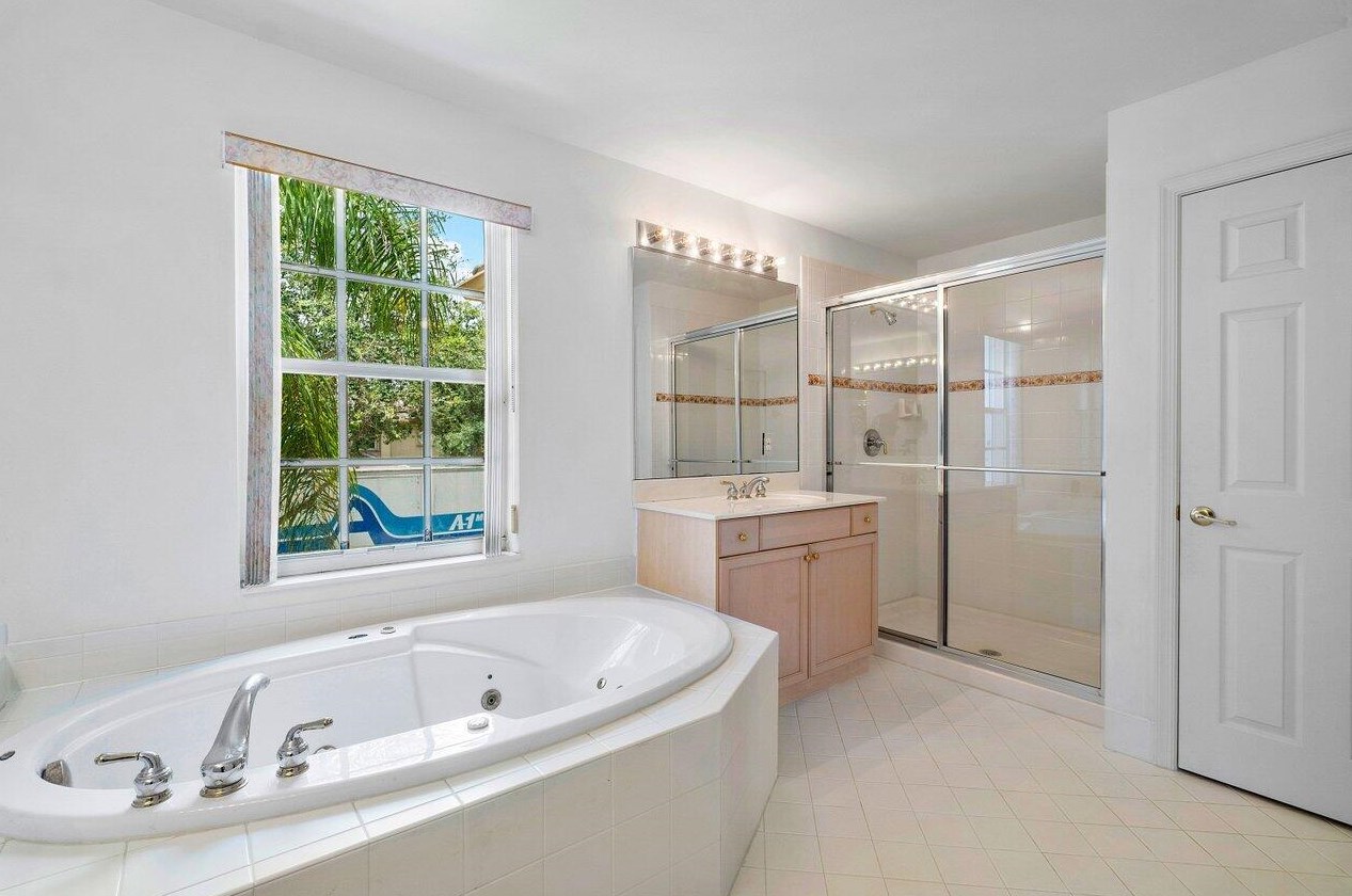 11577 Big Sky Ct, Boca Raton FL  33498-6224 exterior