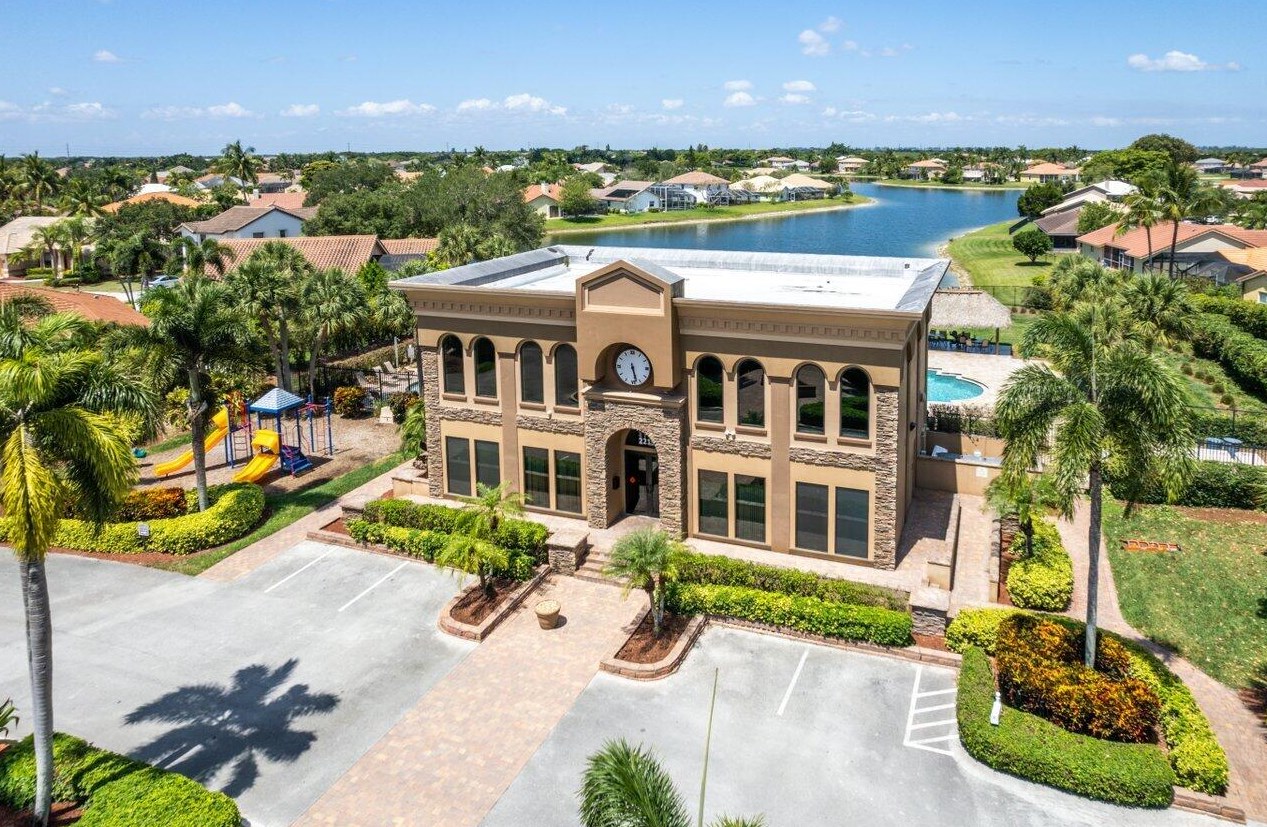 22075 Flower Dr, Boca Raton FL 33428-4627 exterior