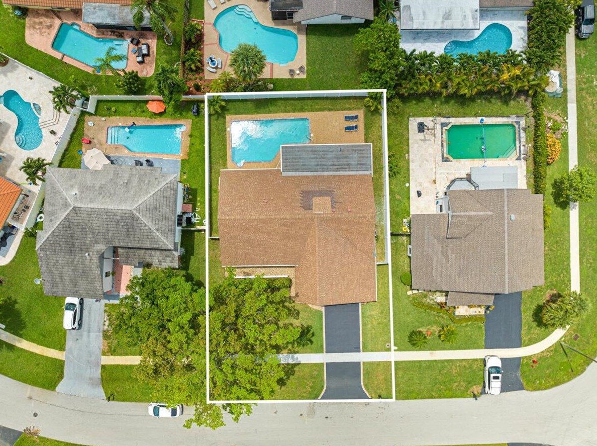 11372 Little Bear Way, Boca Raton FL  33428-2632 exterior