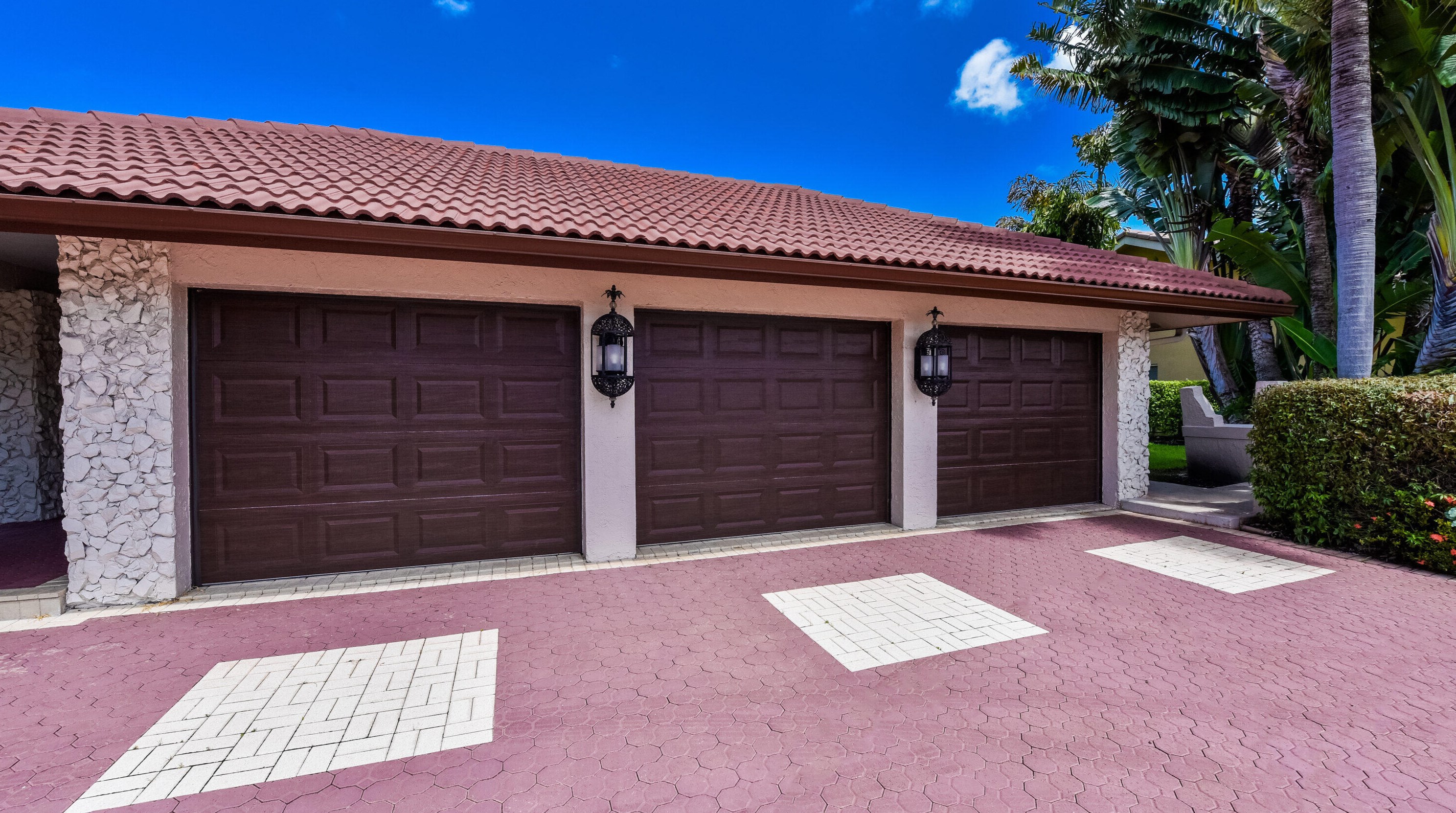 10535 Boca Wood Ln, Boca Raton FL 33428-1833 exterior