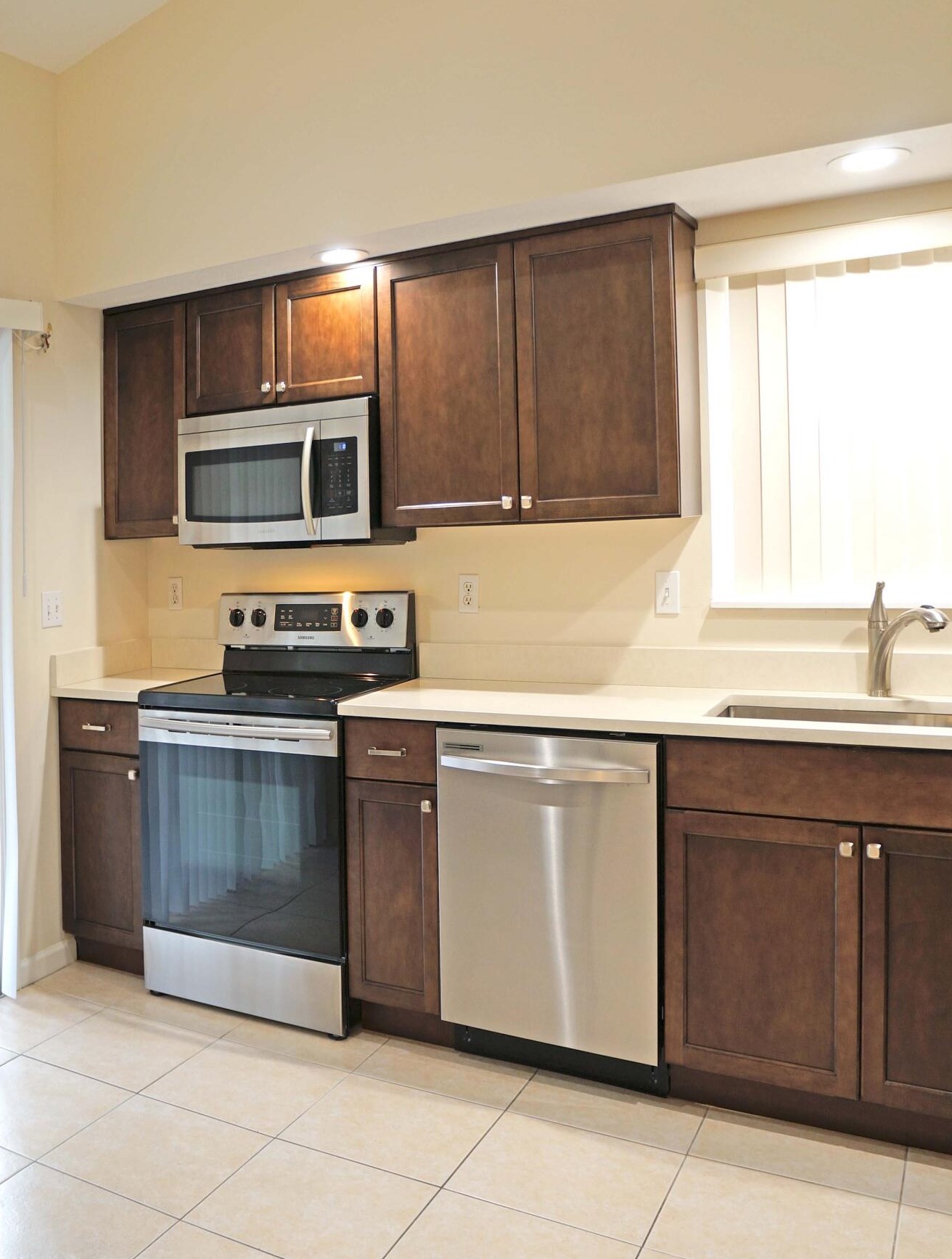 6358 Barbara St, Jupiter FL  33458-6643 exterior