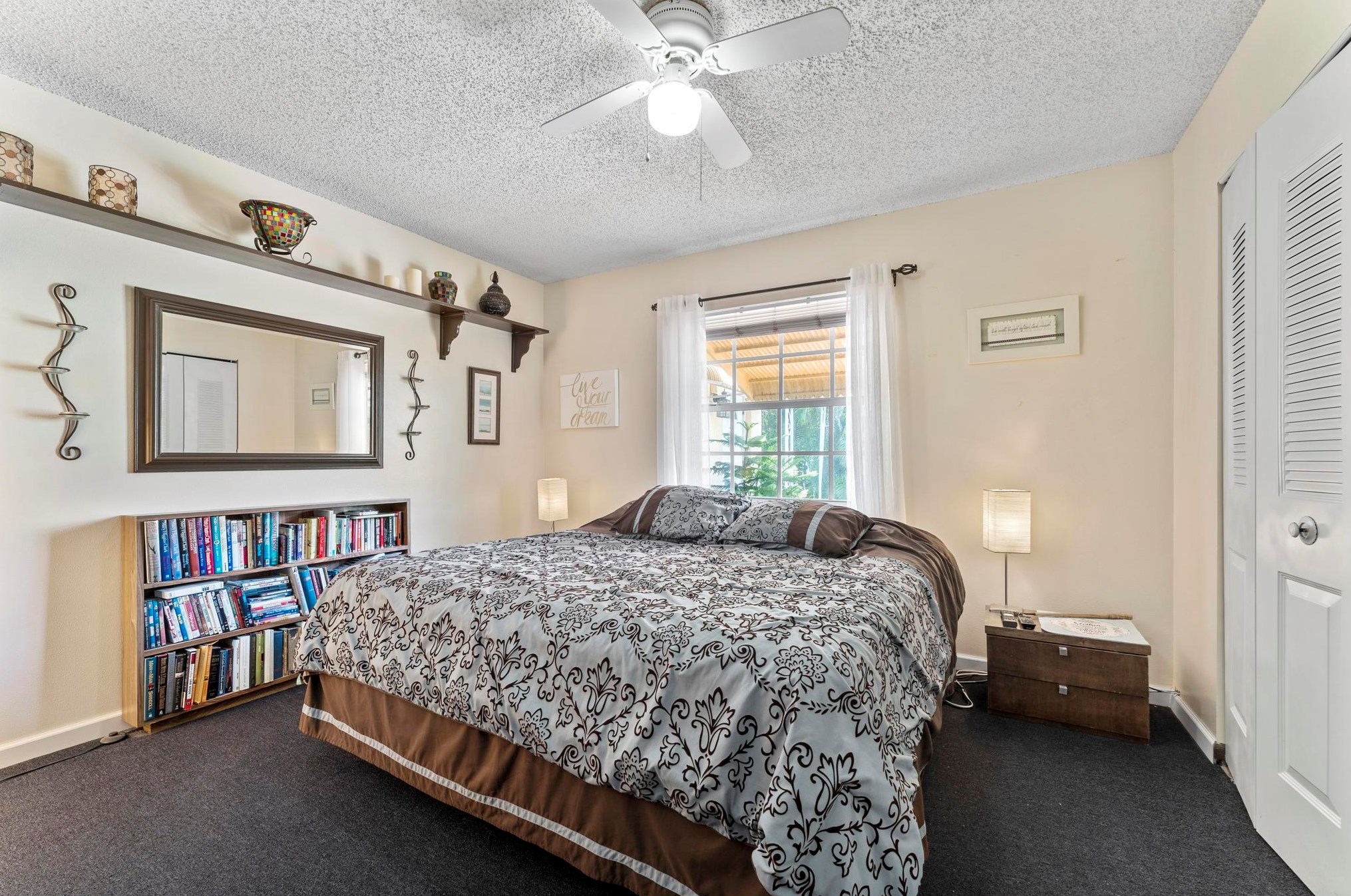 4782 Cambridge St, Lake Worth FL  33463-2272 exterior