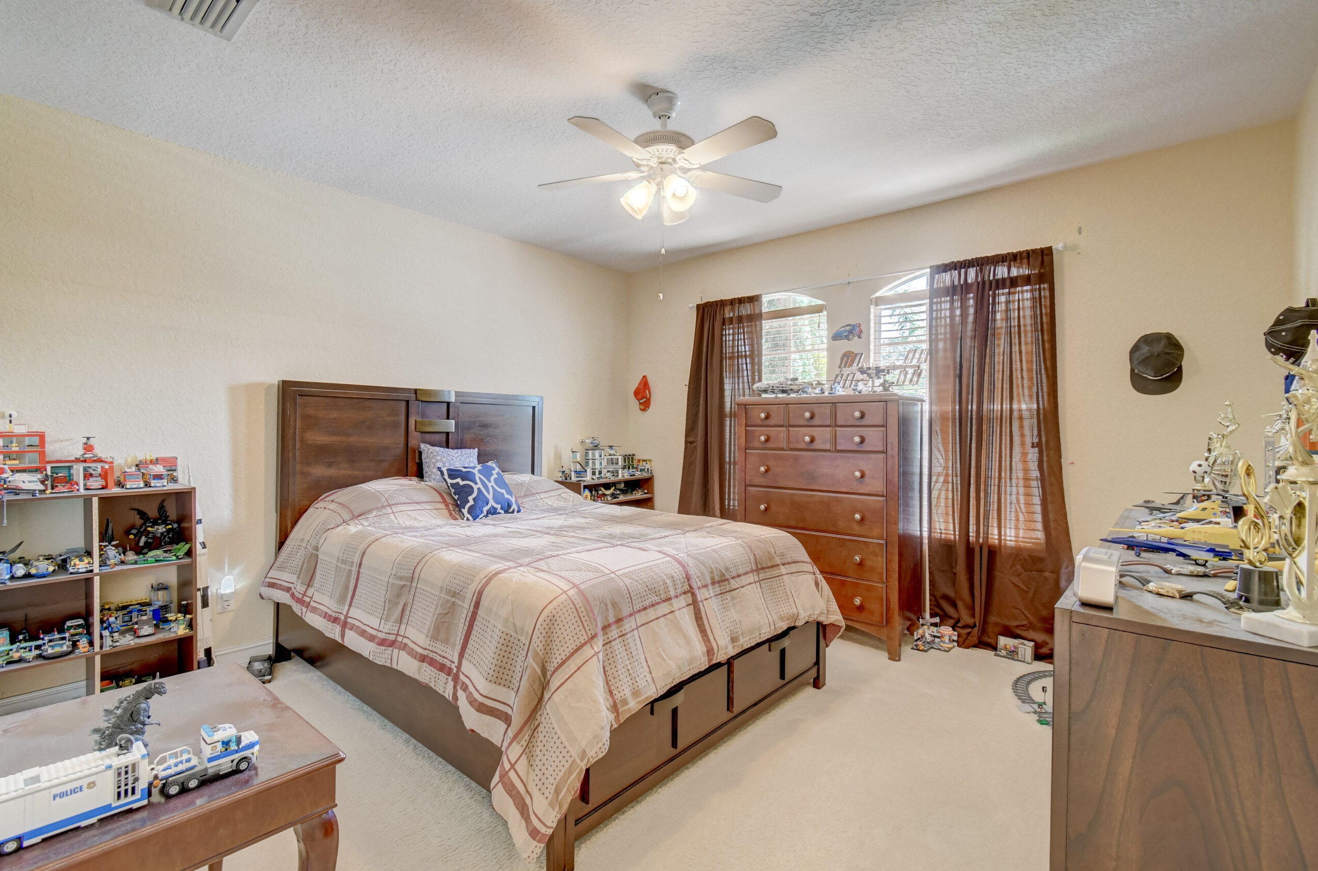 8955 Briarwood Meadow Ln, Boynton Beach FL 33473-7817 exterior