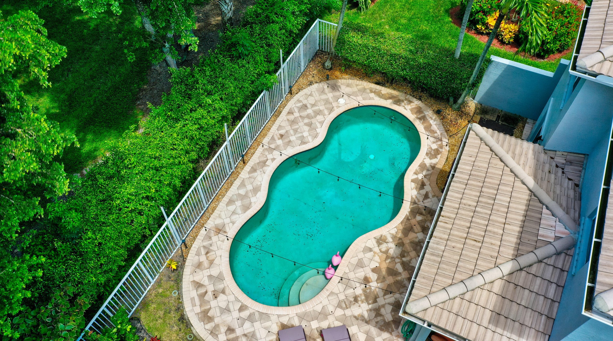 8955 Briarwood Meadow Ln, Boynton Beach FL 33473-7817 exterior