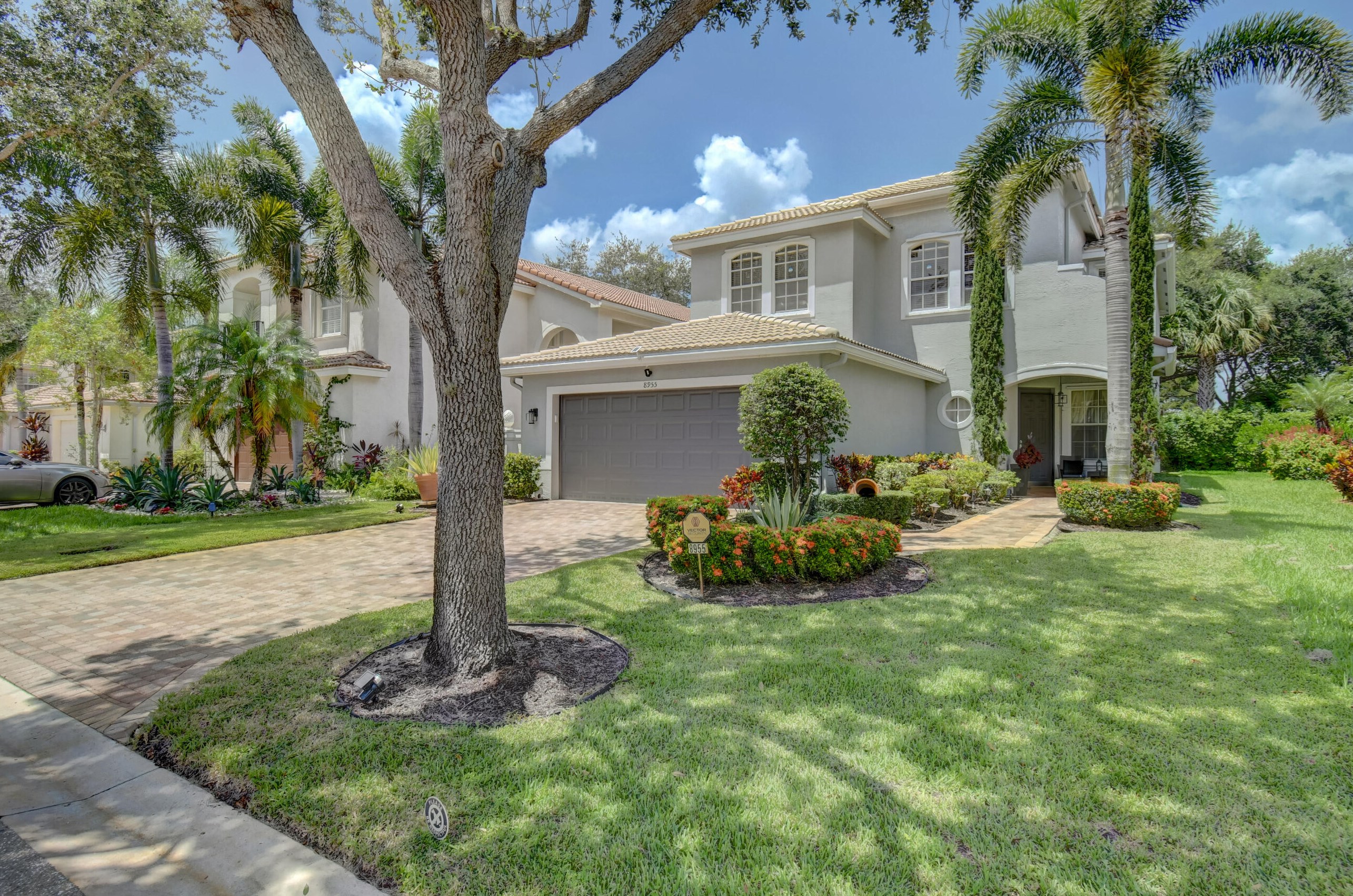 8955 Briarwood Meadow Ln, Boynton Beach FL 33473-7817 exterior