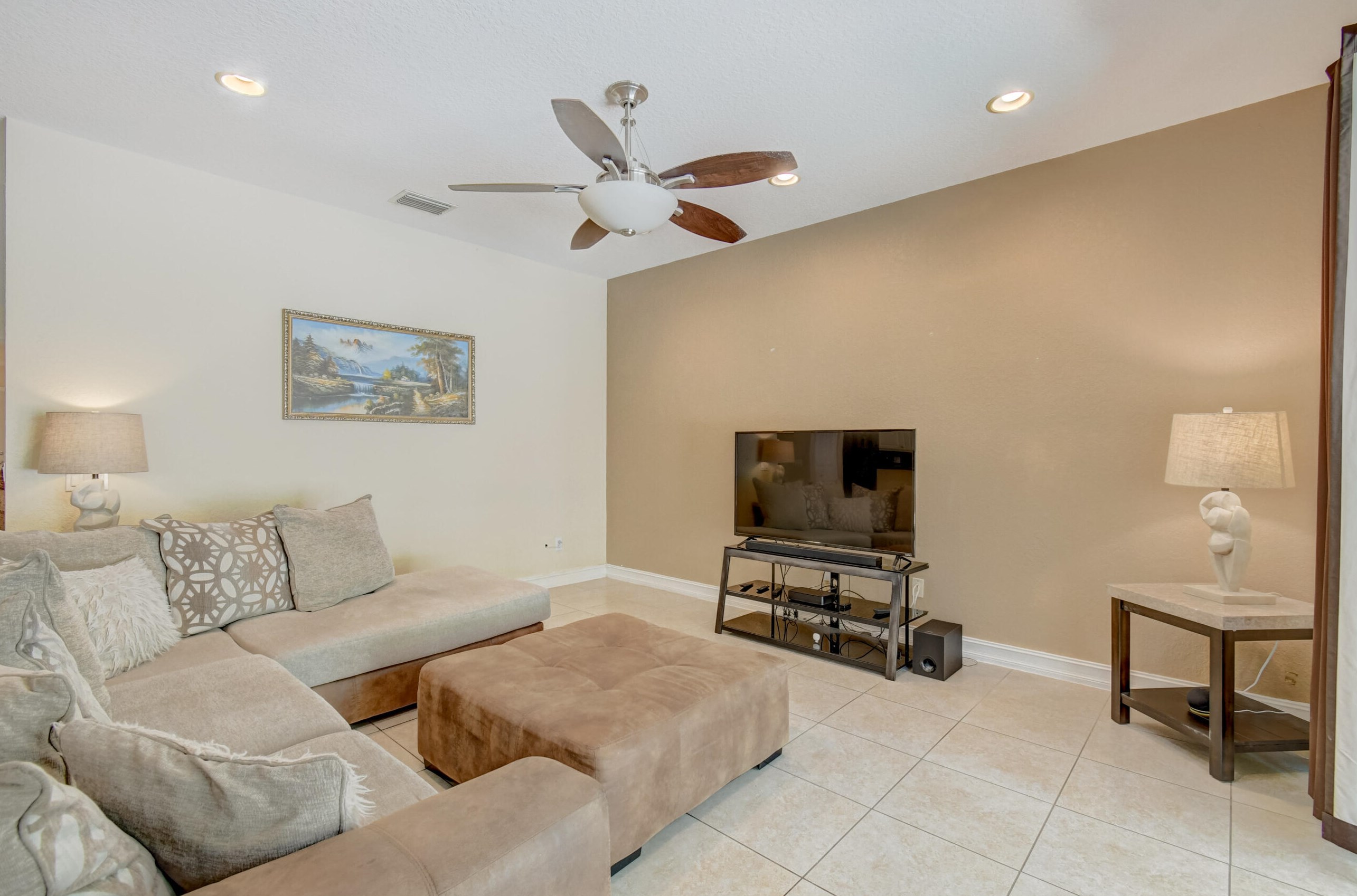 8955 Briarwood Meadow Ln, Boynton Beach FL 33473-7817 exterior