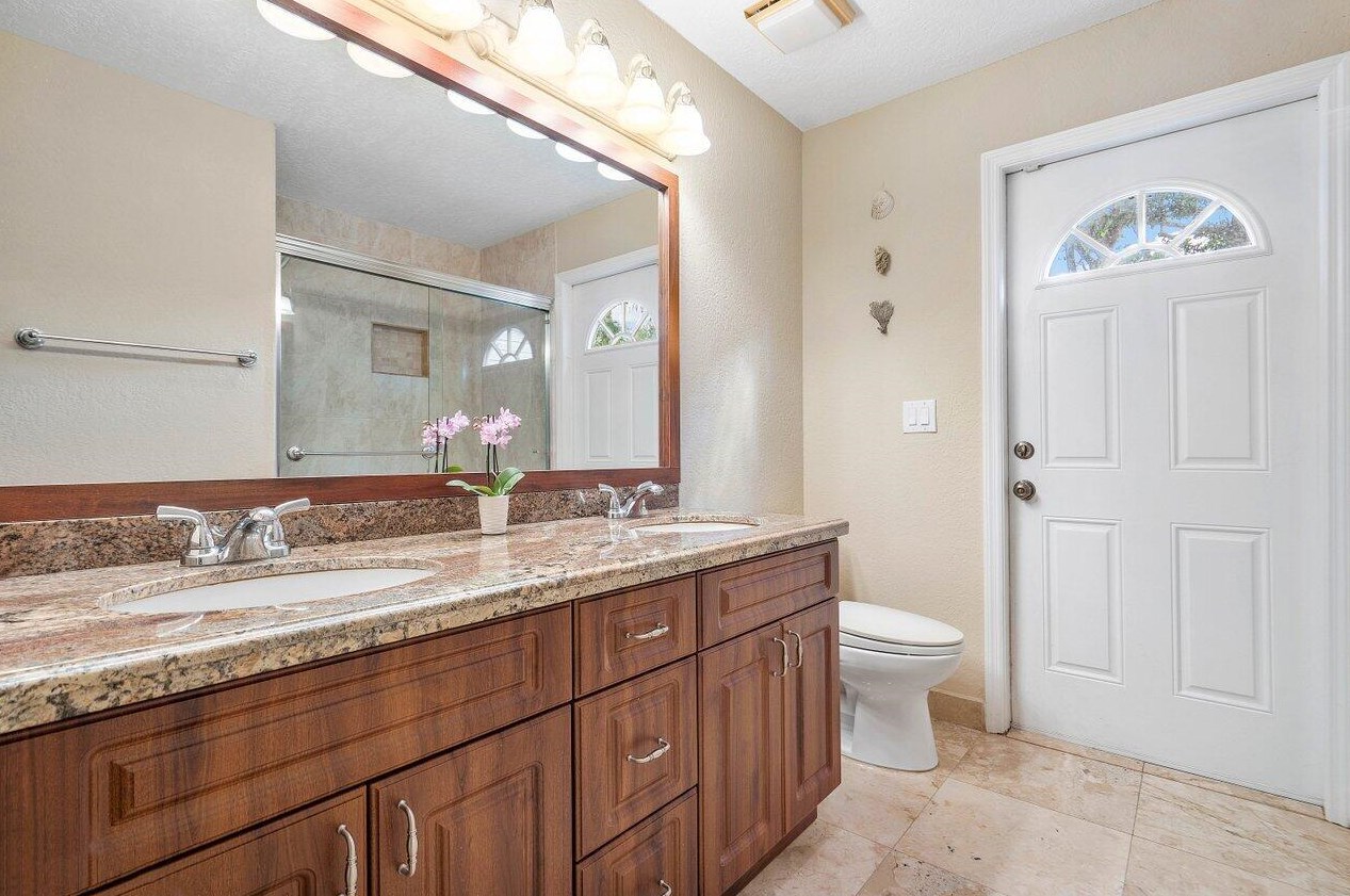 6190 Vis Linda Ln, Boca Raton FL 33433-8225 exterior