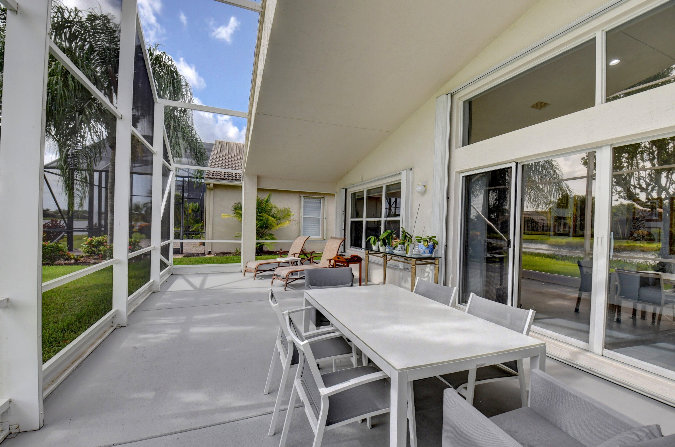 7709 Royale River Ln, Lake Worth FL  33467-6919 exterior