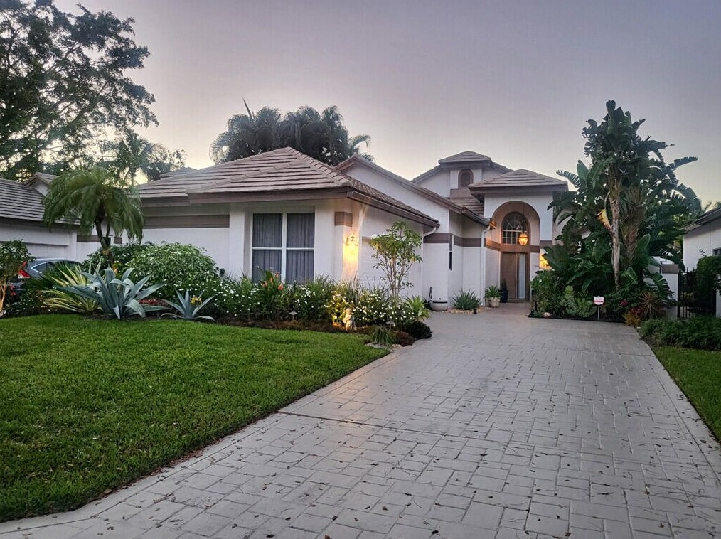 5425 20th Ave, Boca Raton FL  33496-3442 exterior