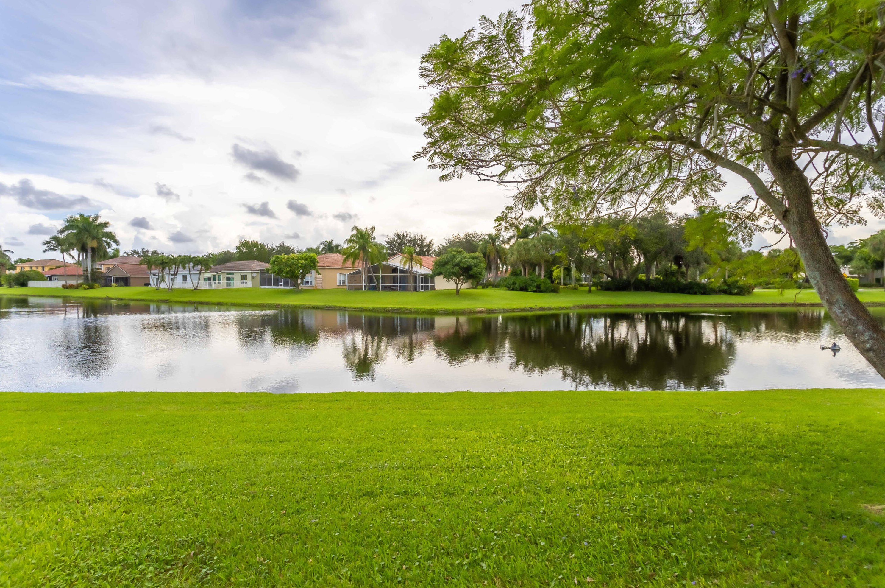 6006 Las Colinas Cir, Lake Worth FL 33463-6560 exterior