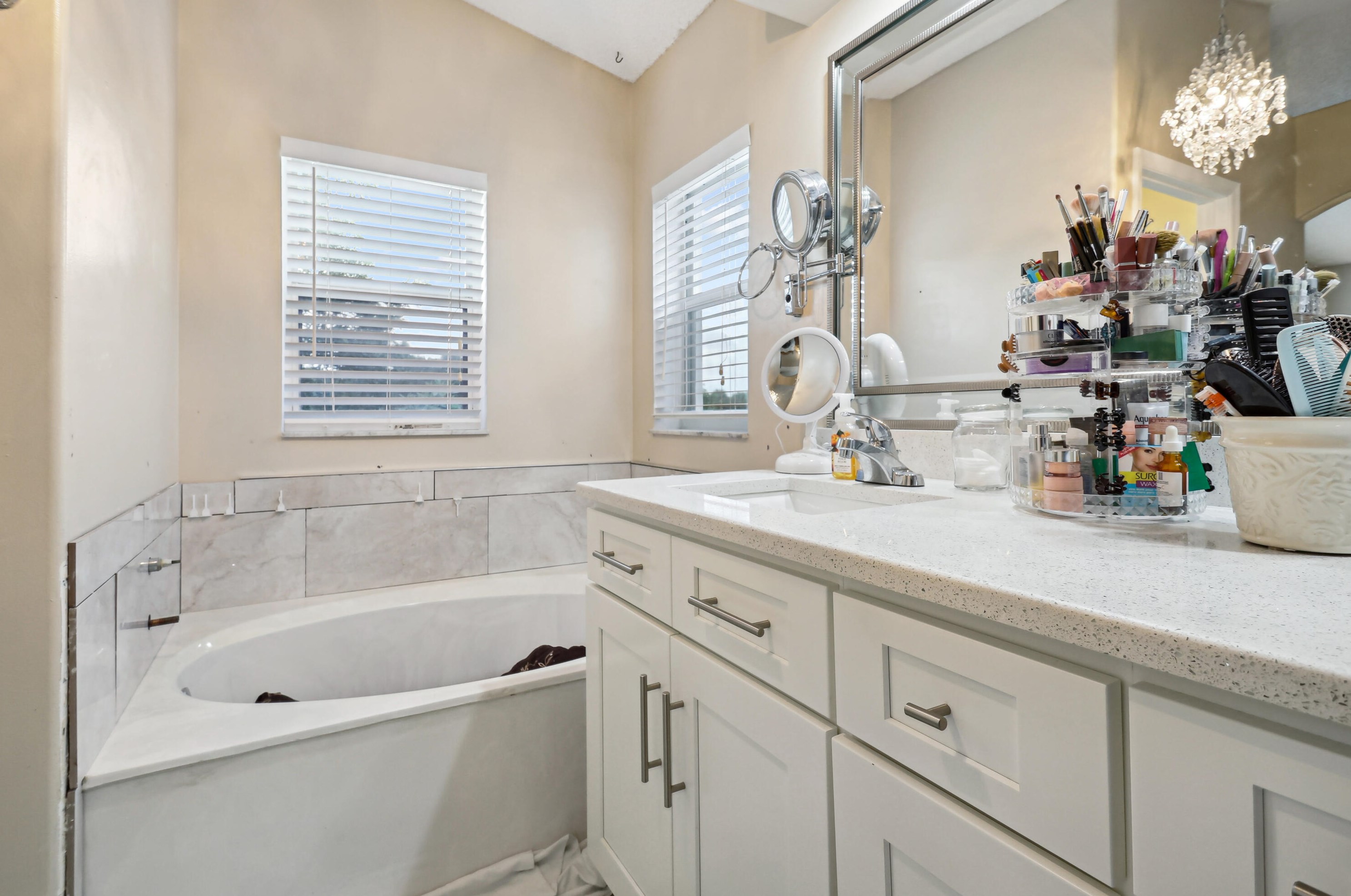 6006 Las Colinas Cir, Lake Worth FL 33463-6560 exterior