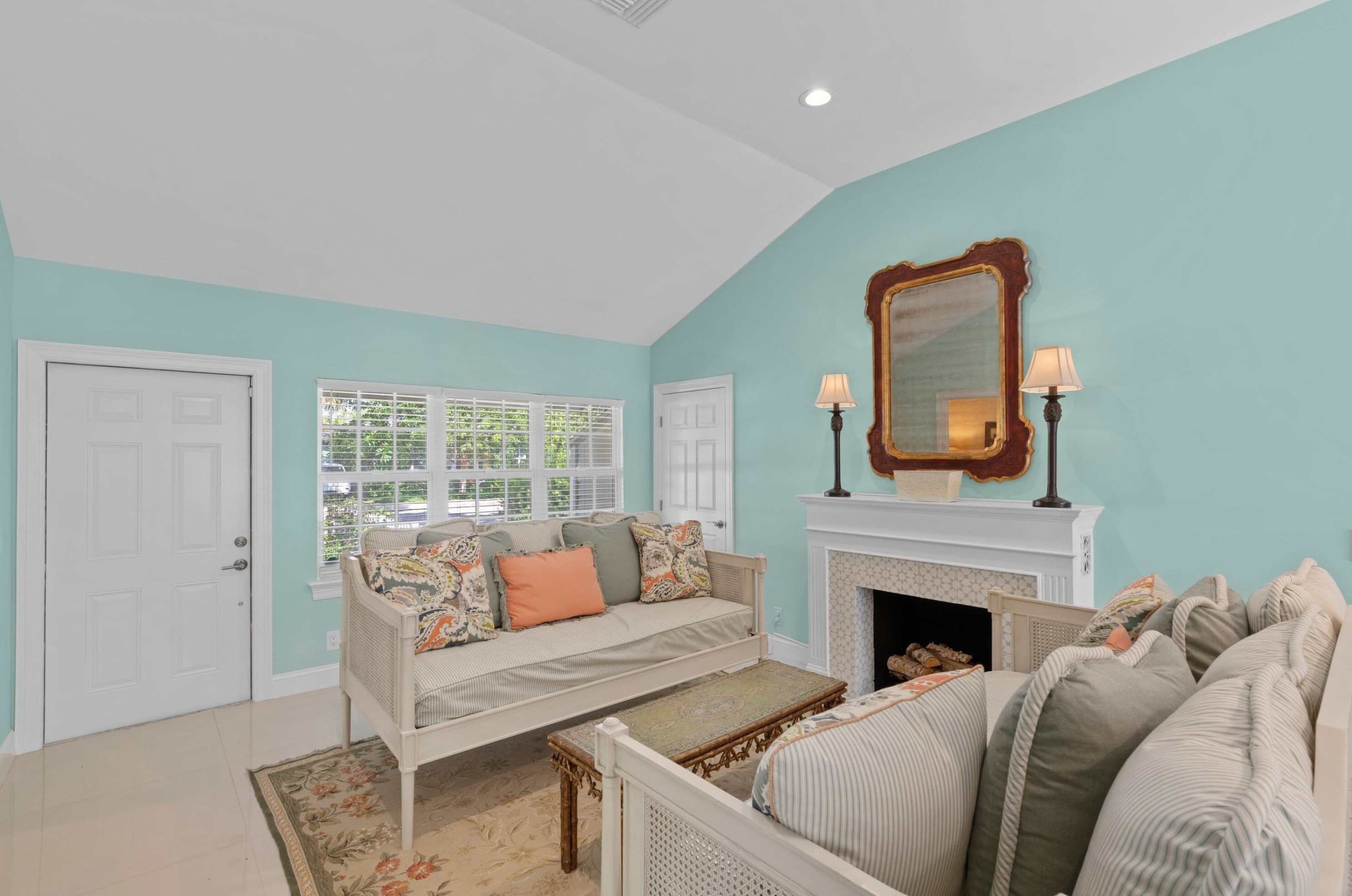 312 Palmway, Lake Worth FL  33460-3519 exterior