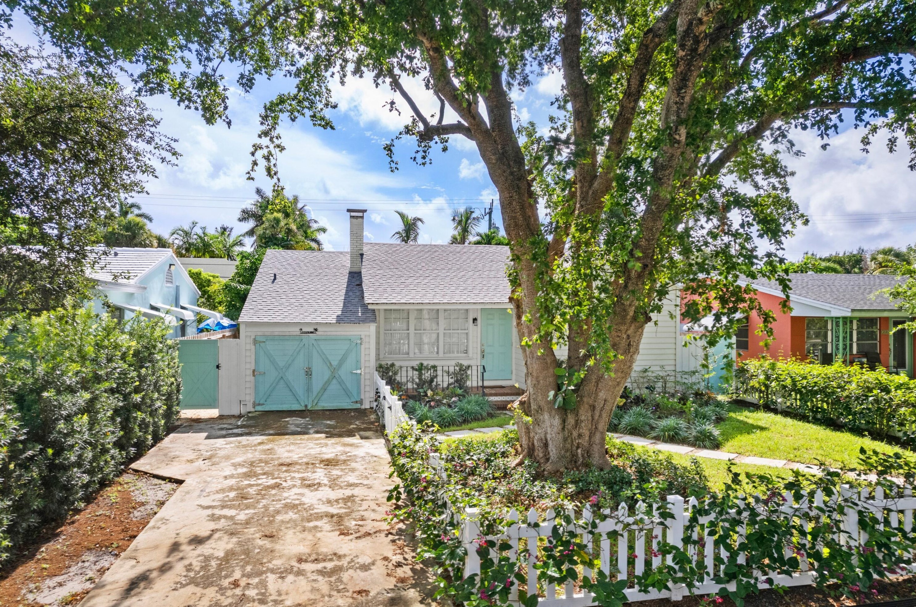 312 Palmway, Lake Worth FL  33460-3519 exterior