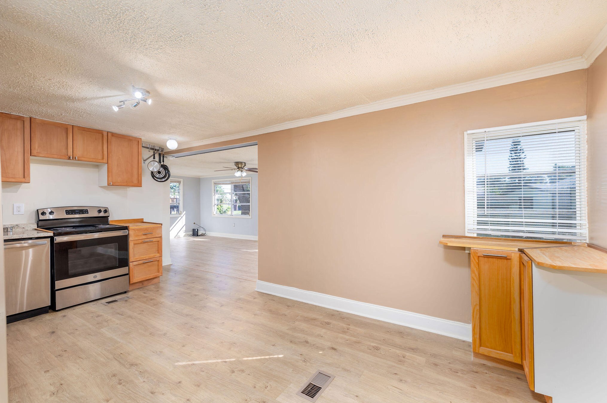 3023 19th Ct, Okeechobee FL  34974-6318 exterior