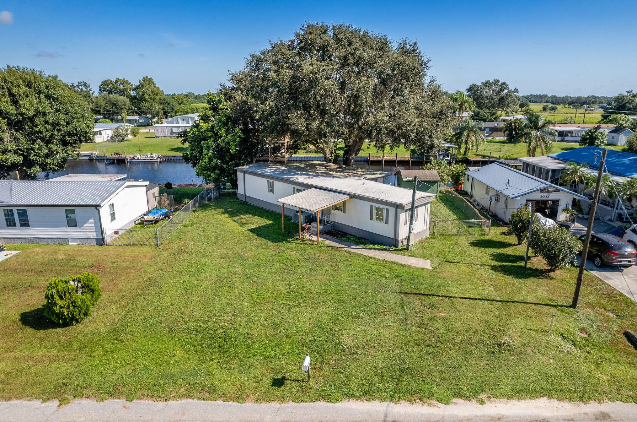 3023 19th Ct, Okeechobee FL  34974-6318 exterior