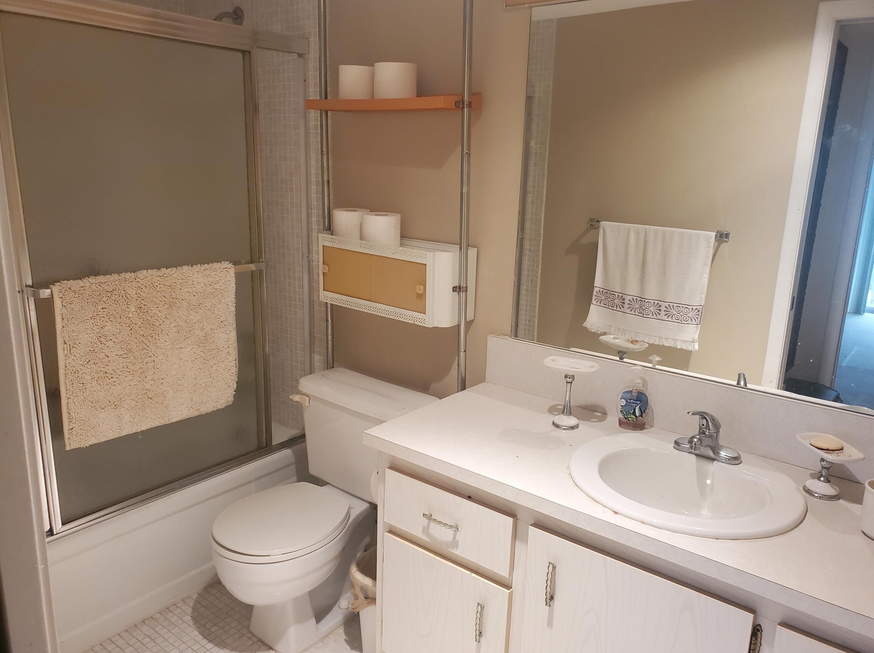 2008 Hythe A, Boca Raton FL 33434-4603 exterior