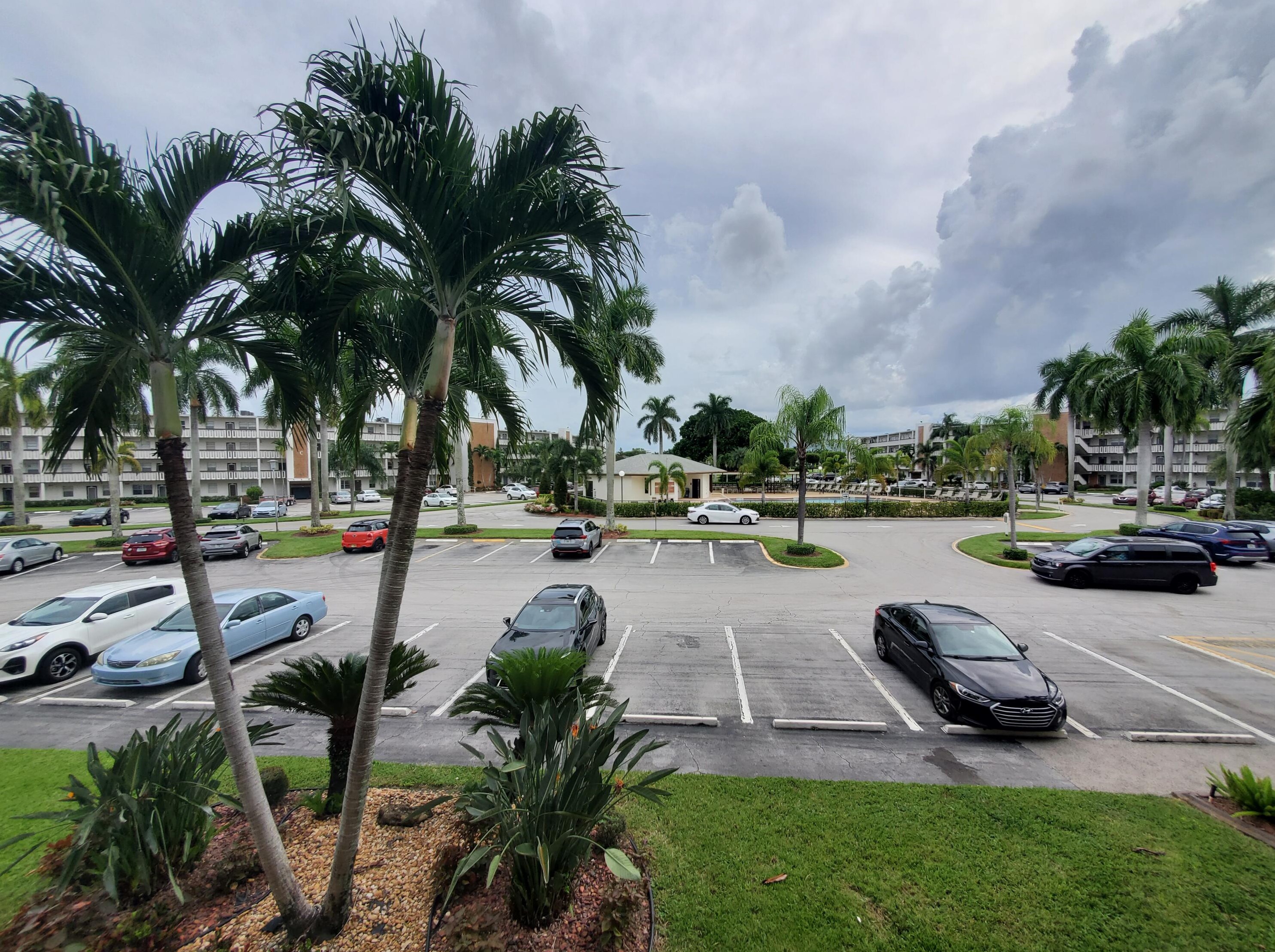 2008 Hythe A, Boca Raton FL 33434-4603 exterior