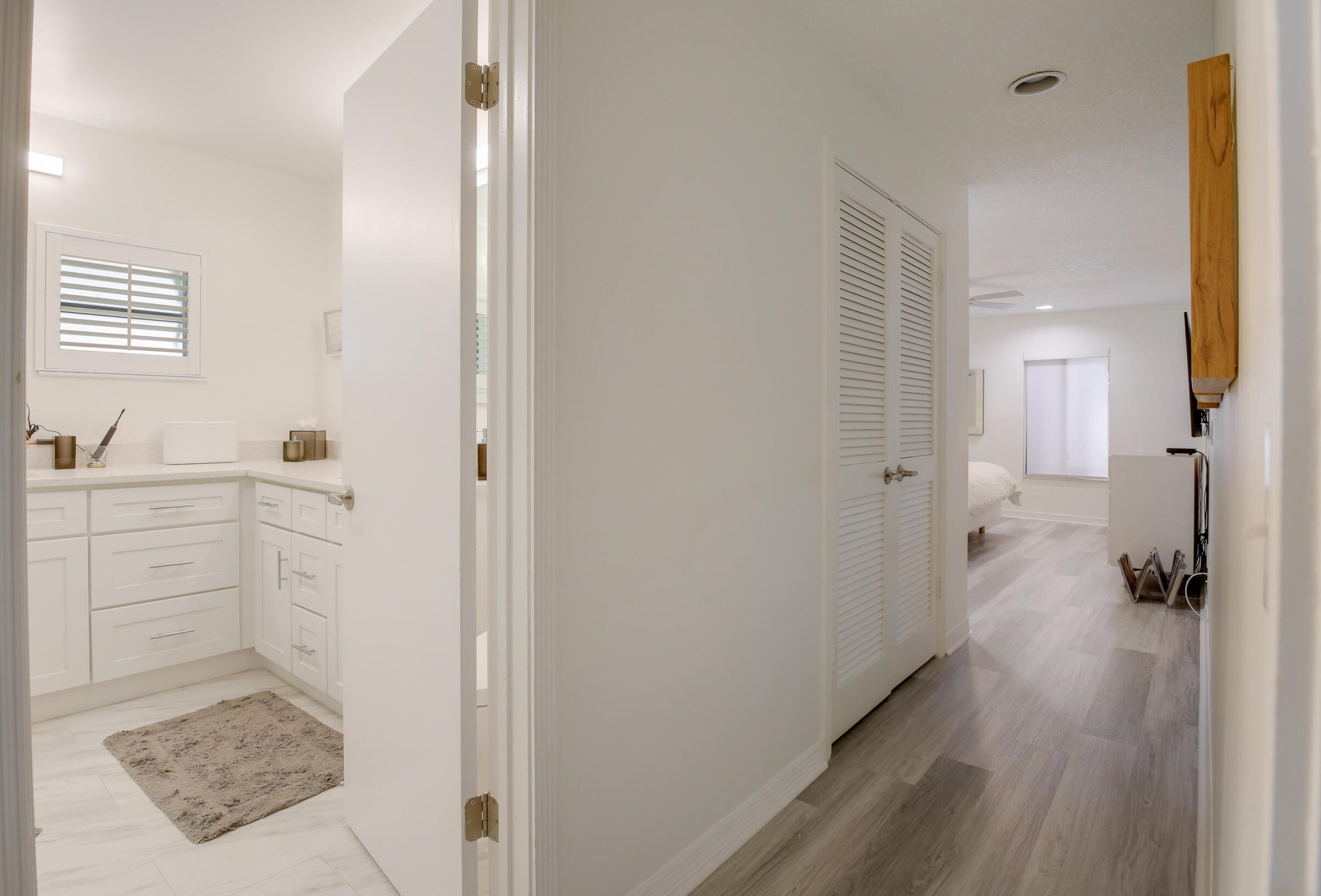 6764 Versailles Ct, Lake Worth FL  33467-5062 exterior