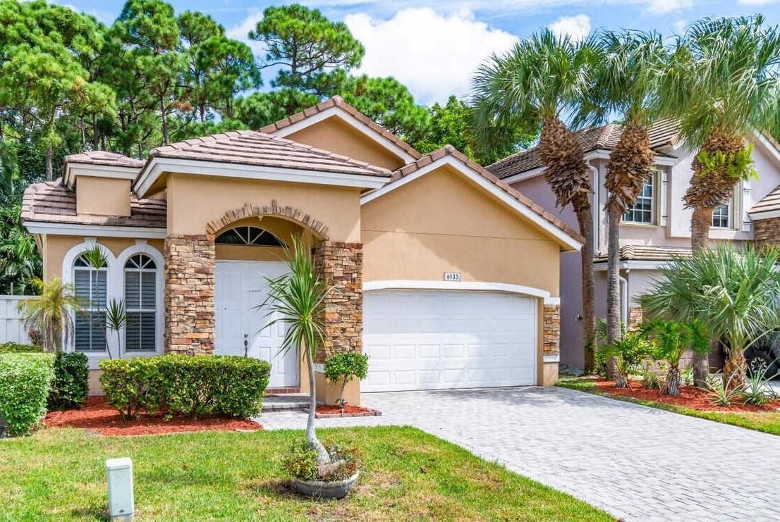 4033 Arthurium Ave, Lake Worth FL  33462-3431 exterior