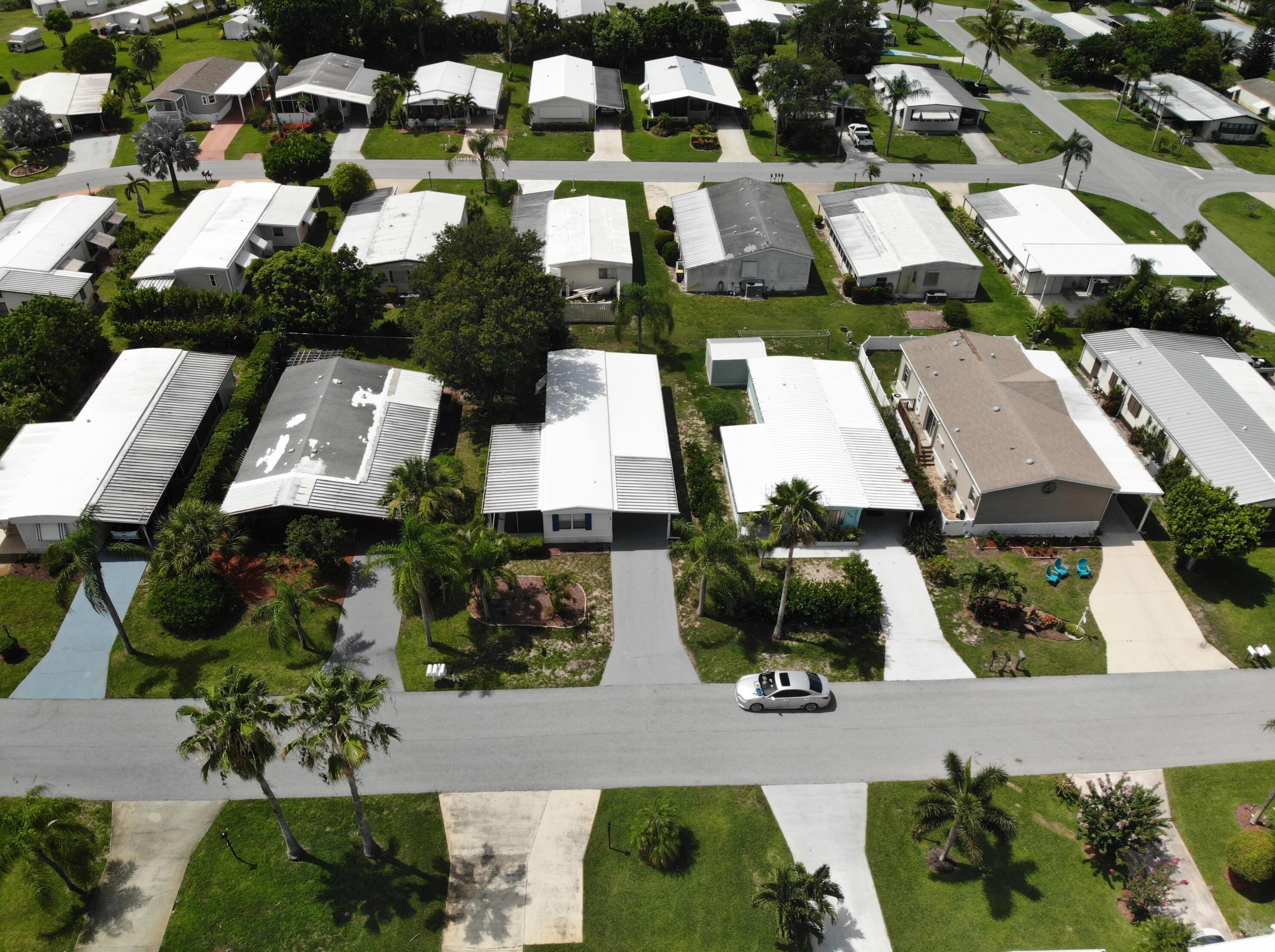 7048 Delegate St, Hobe Sound FL  33455-6022 exterior