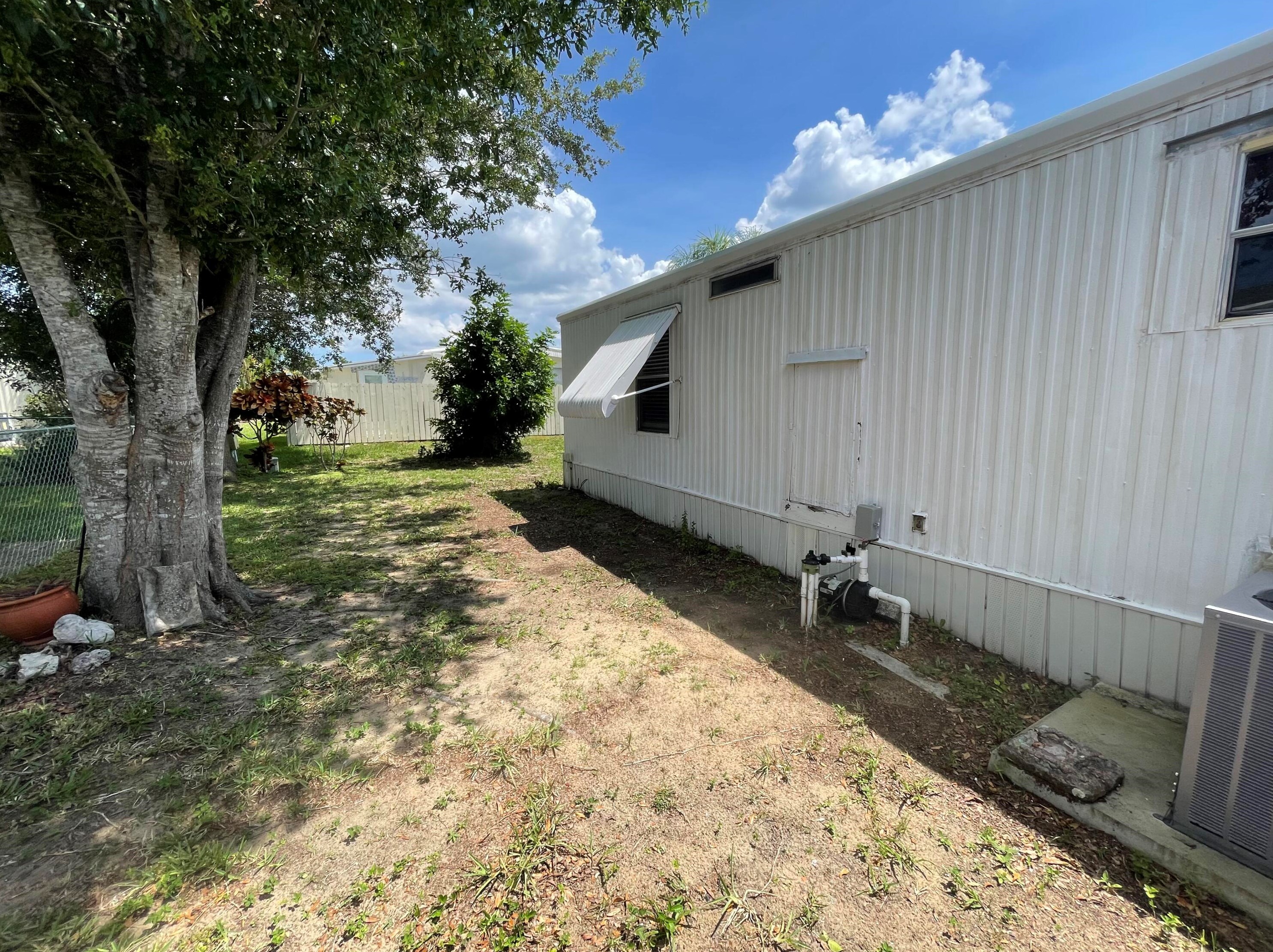 7048 Delegate St, Hobe Sound FL  33455-6022 exterior