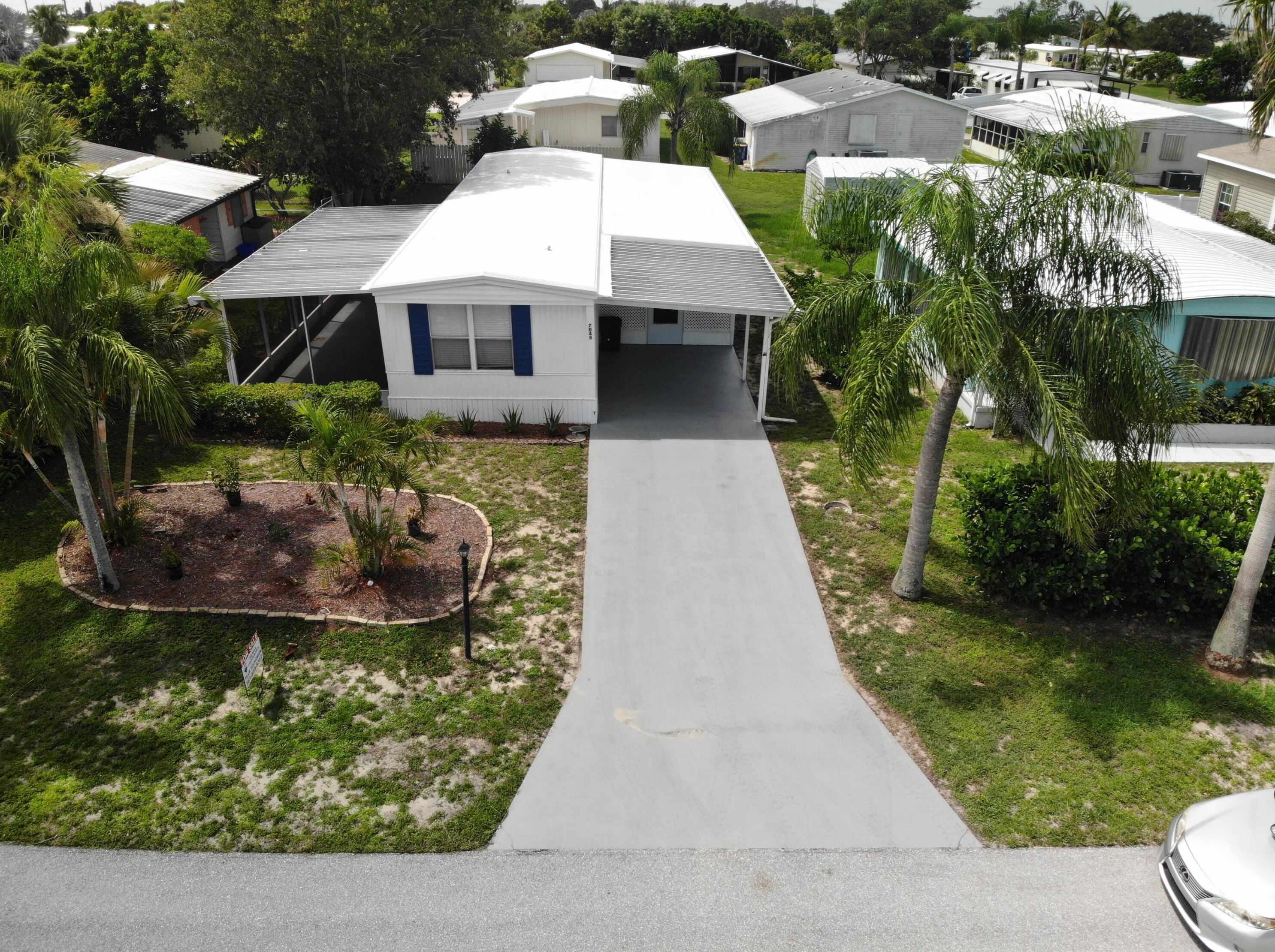 7048 Delegate St, Hobe Sound FL  33455-6022 exterior
