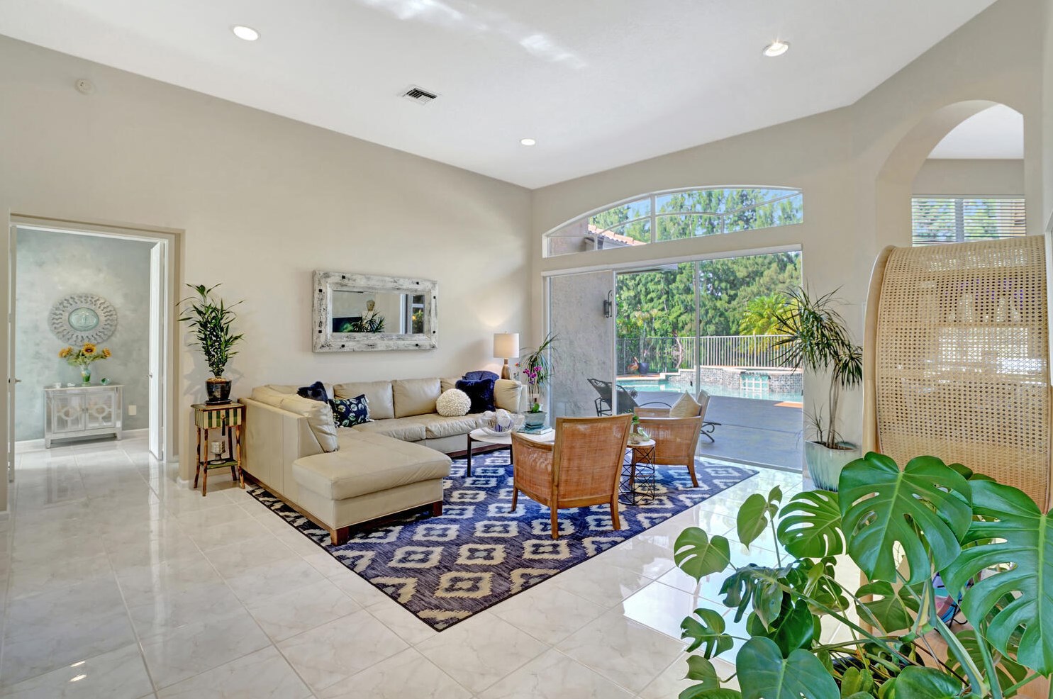 8211 Muirhead Cir, Boynton Beach FL 33472-5064 exterior