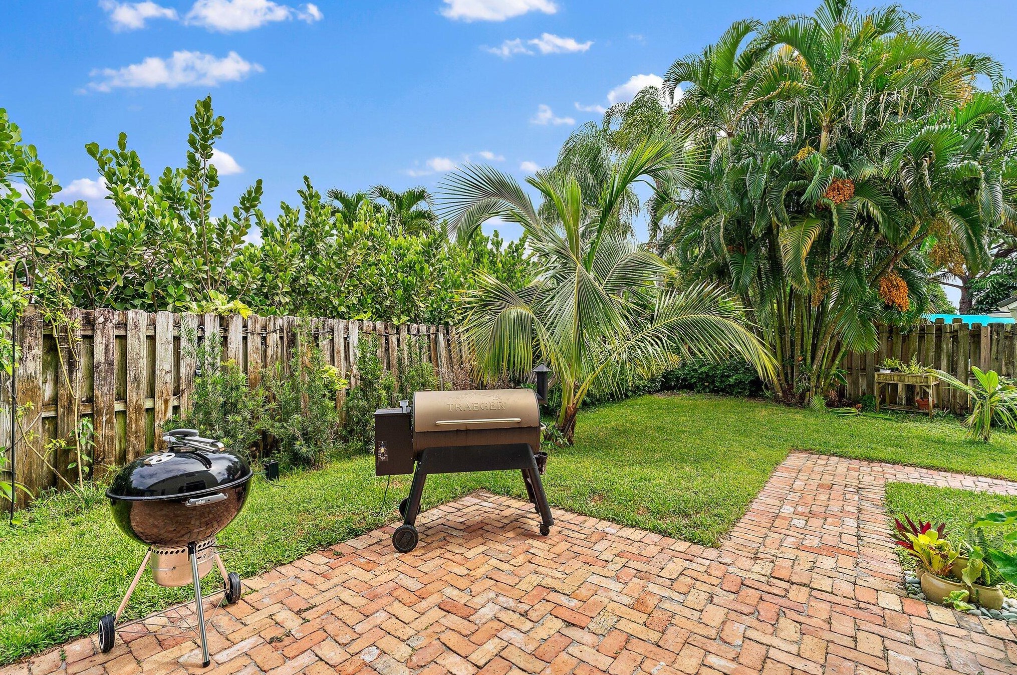 97 Beechwood Trl, Jupiter FL  33469-2101 exterior