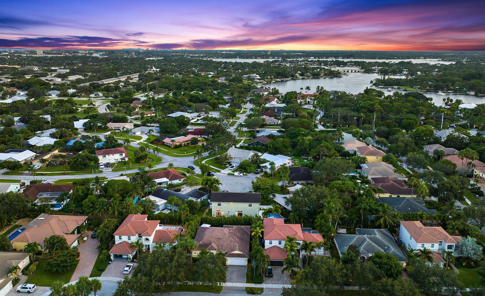 97 Beechwood Trl, Jupiter FL  33469-2101 exterior