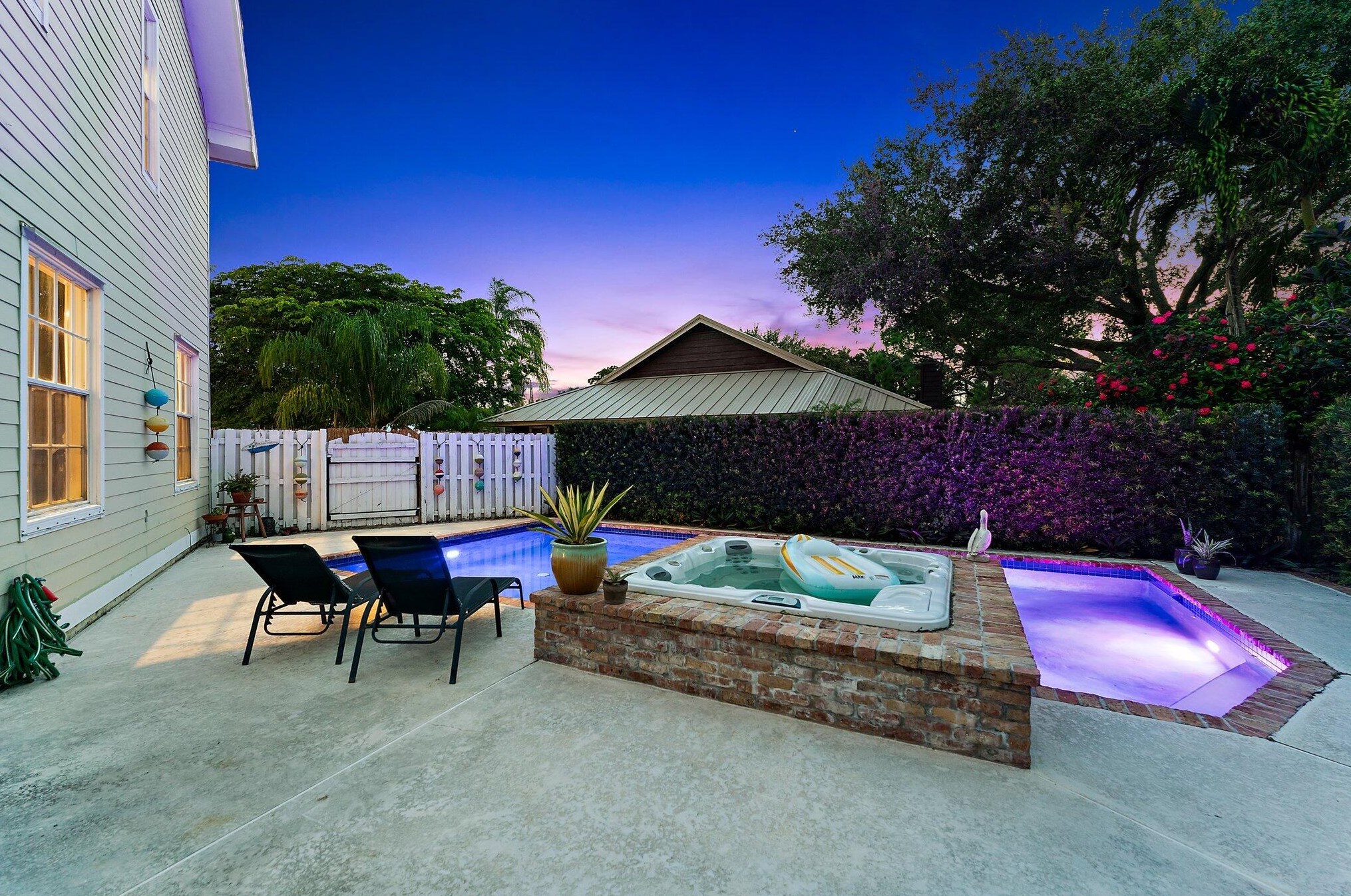 97 Beechwood Trl, Jupiter FL  33469-2101 exterior