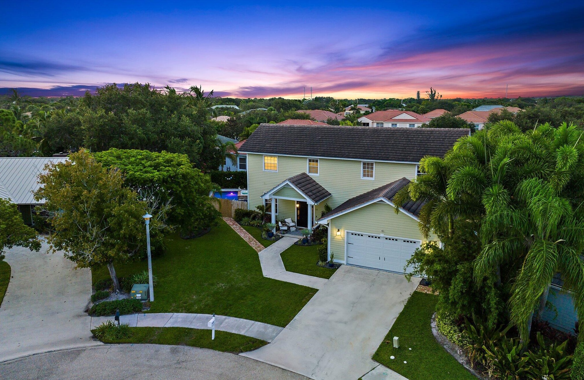 97 Beechwood Trl, Jupiter FL  33469-2101 exterior