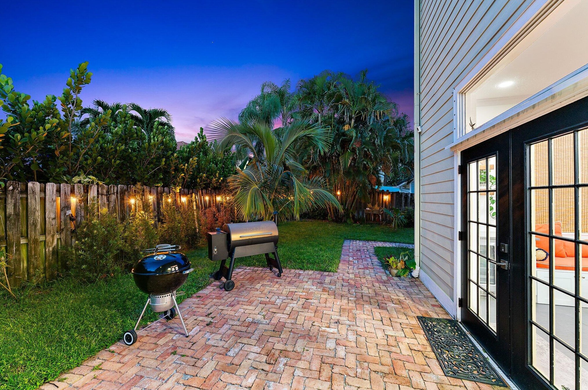 97 Beechwood Trl, Jupiter FL  33469-2101 exterior