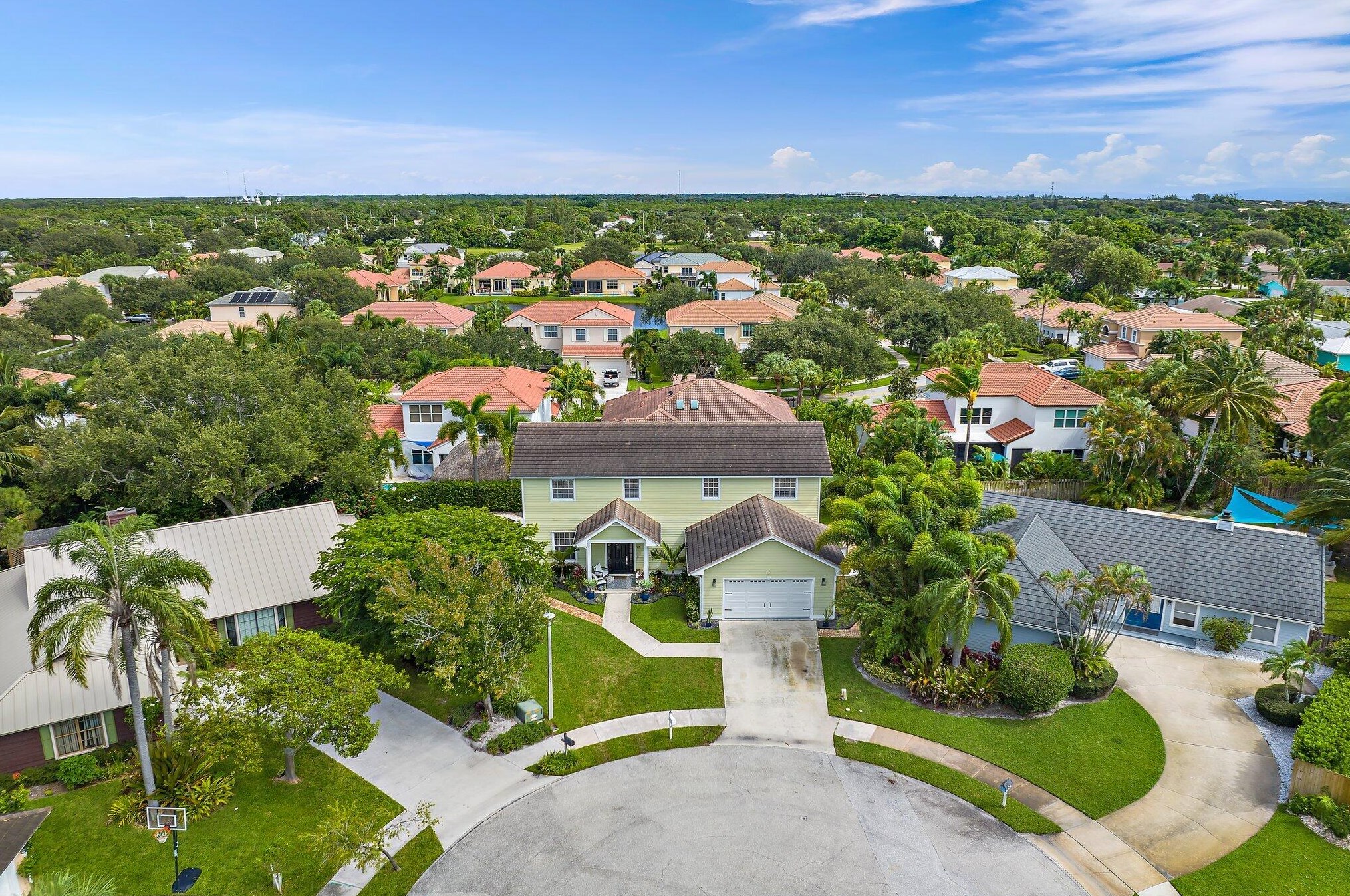 97 Beechwood Trl, Jupiter FL  33469-2101 exterior