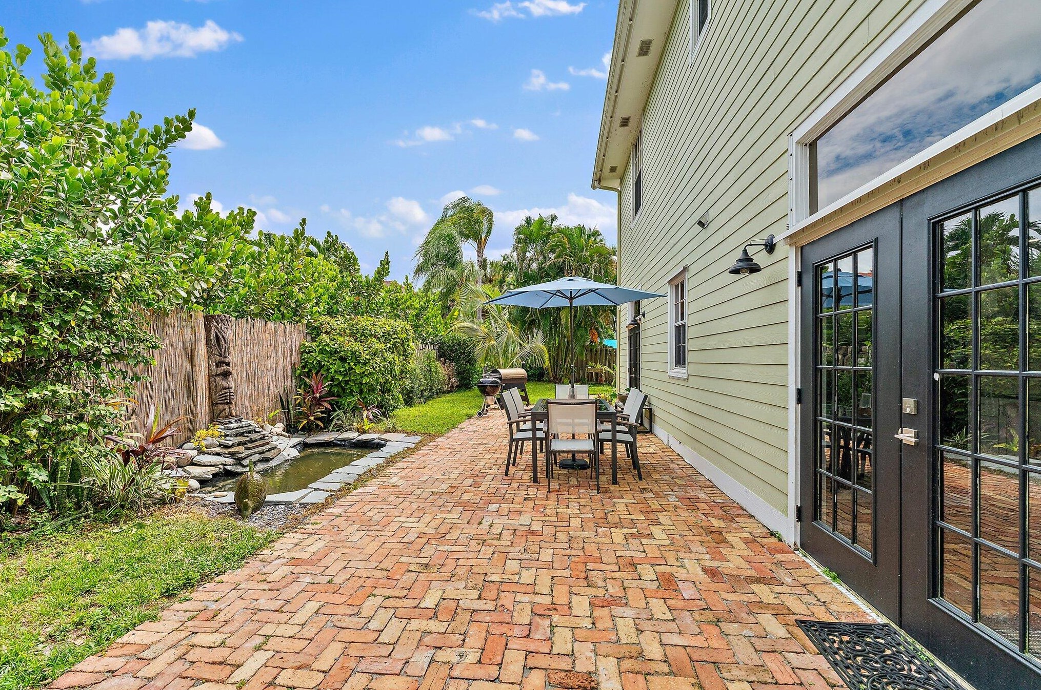 97 Beechwood Trl, Jupiter FL  33469-2101 exterior