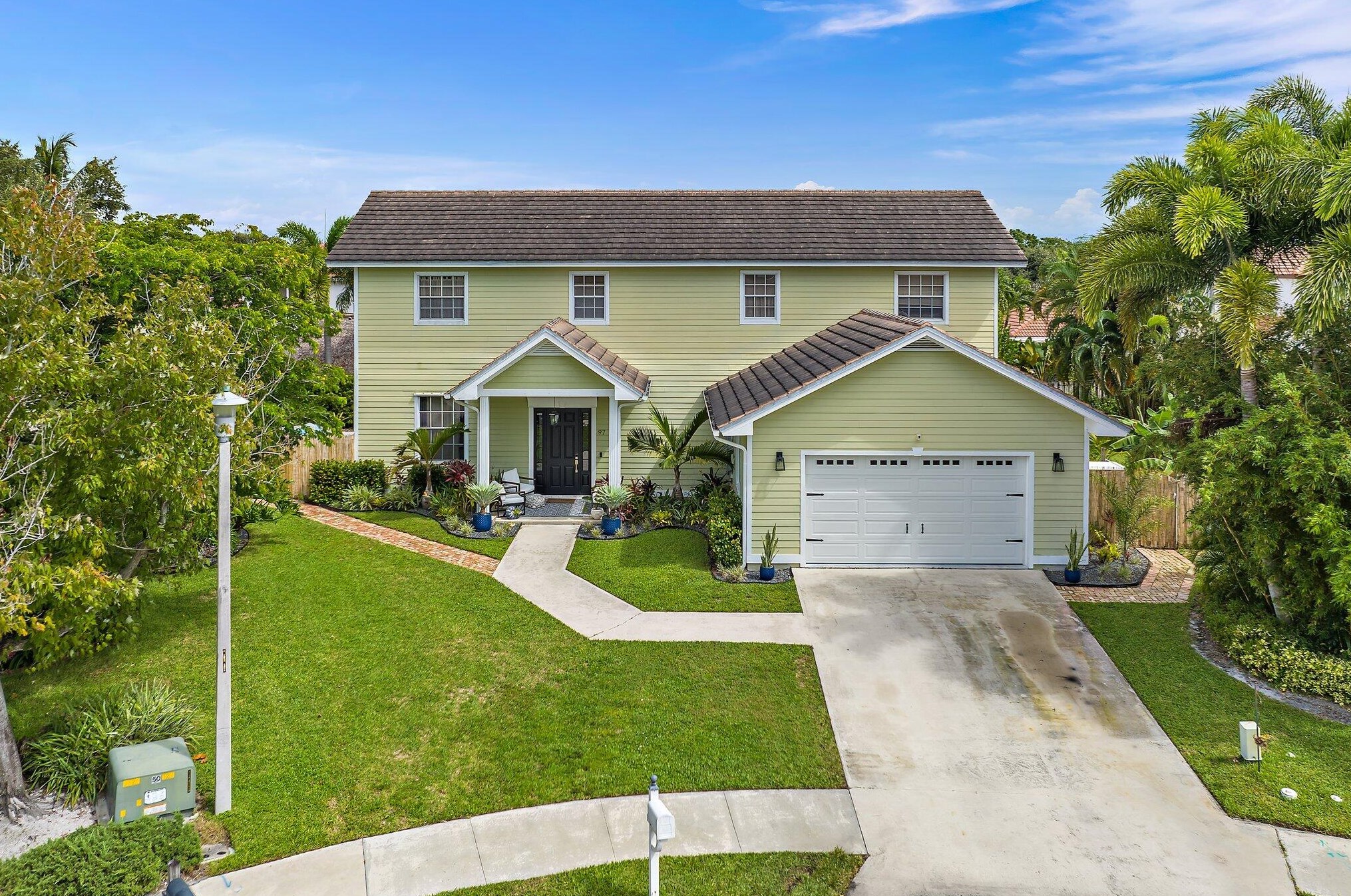 97 Beechwood Trl, Jupiter FL  33469-2101 exterior