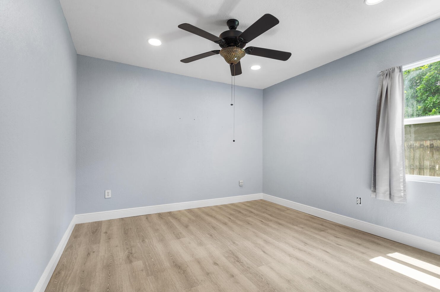 5190 Canal Cir, Lake Worth FL 33467-1840 exterior