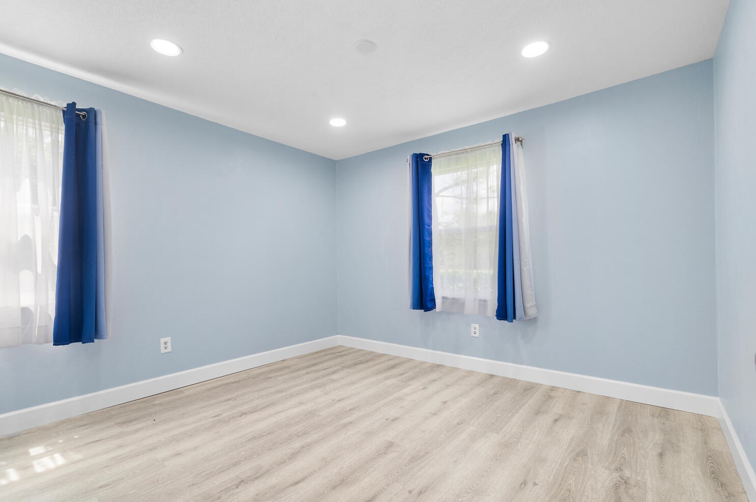 5190 Canal Cir, Lake Worth FL 33467-1840 exterior