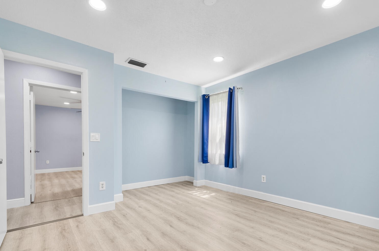 5190 Canal Cir, Lake Worth FL 33467-1840 exterior