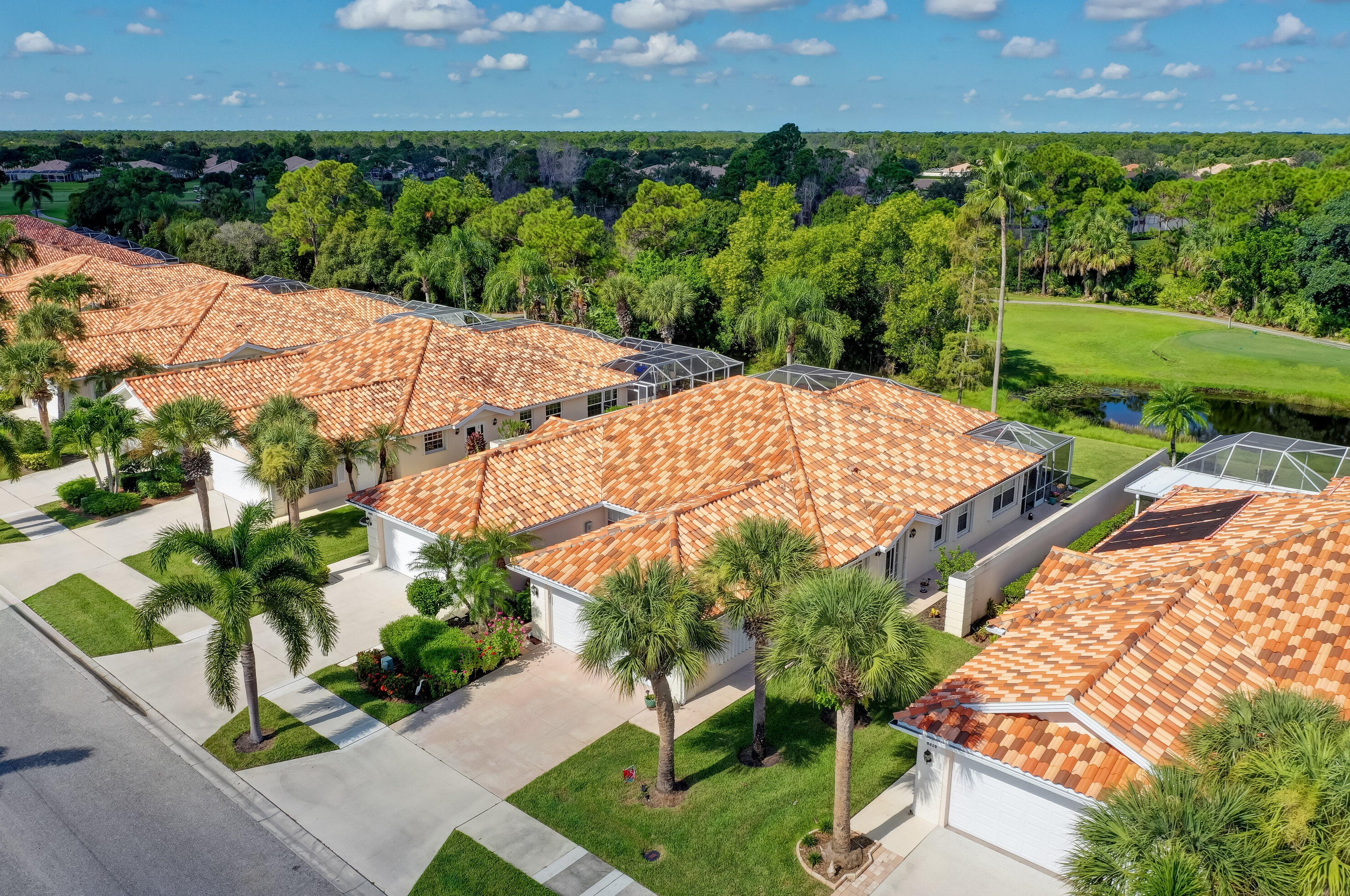 8324 Double Tree Dr, Hobe Sound FL  33455-8214 exterior
